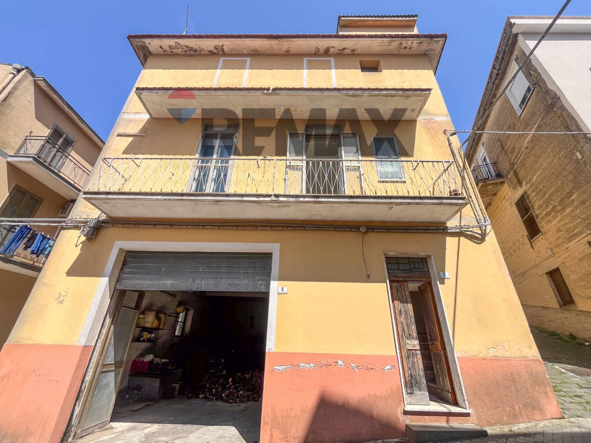Edificio all'aperto