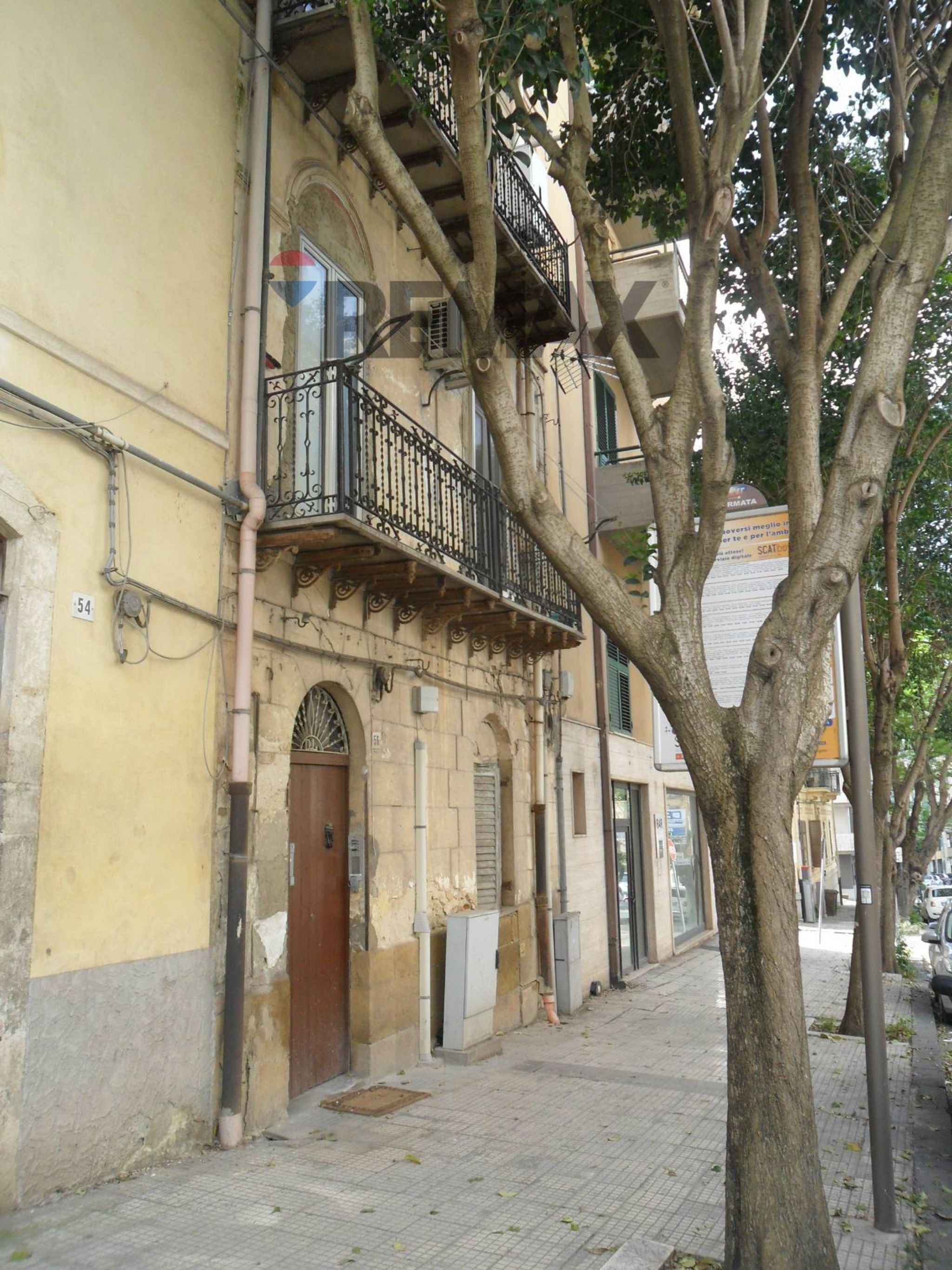 Edificio all'aperto