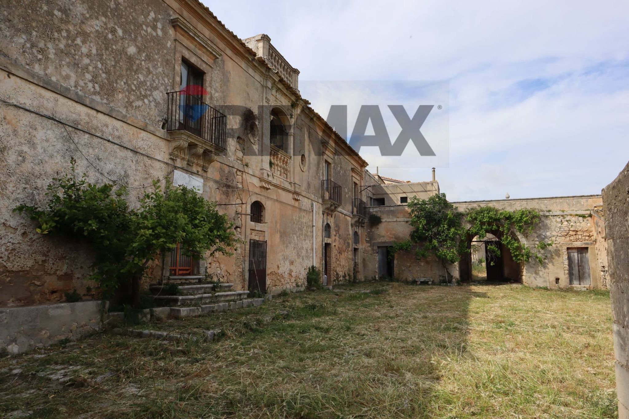 Edificio all'aperto
