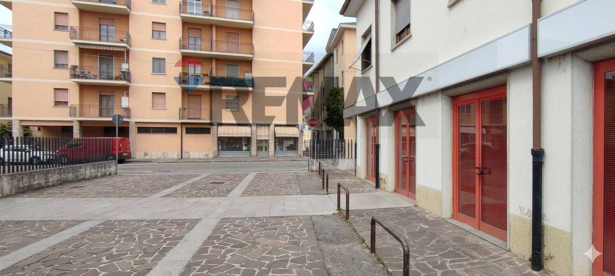 Edificio all'aperto