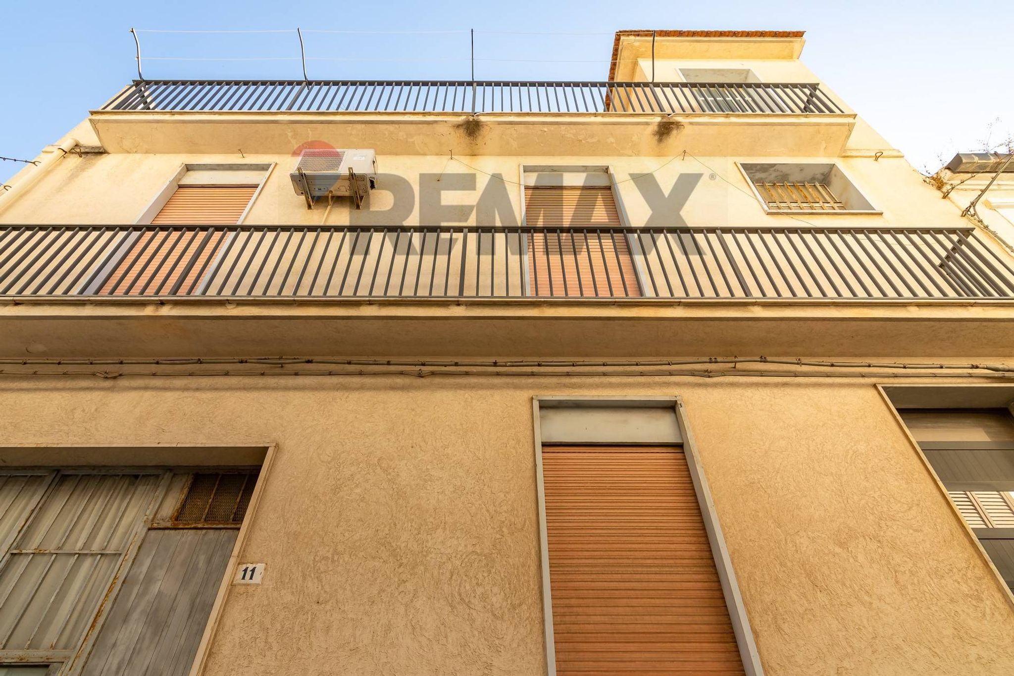 Edificio all'aperto