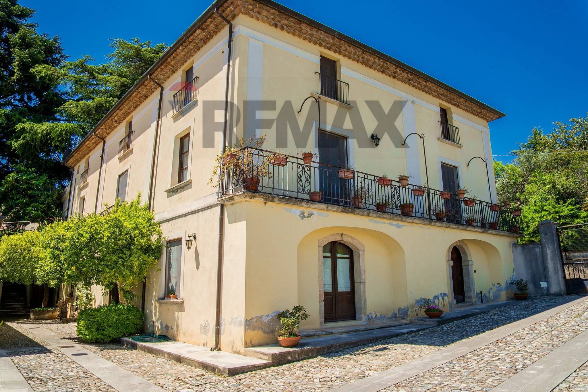 Vista villa principale
