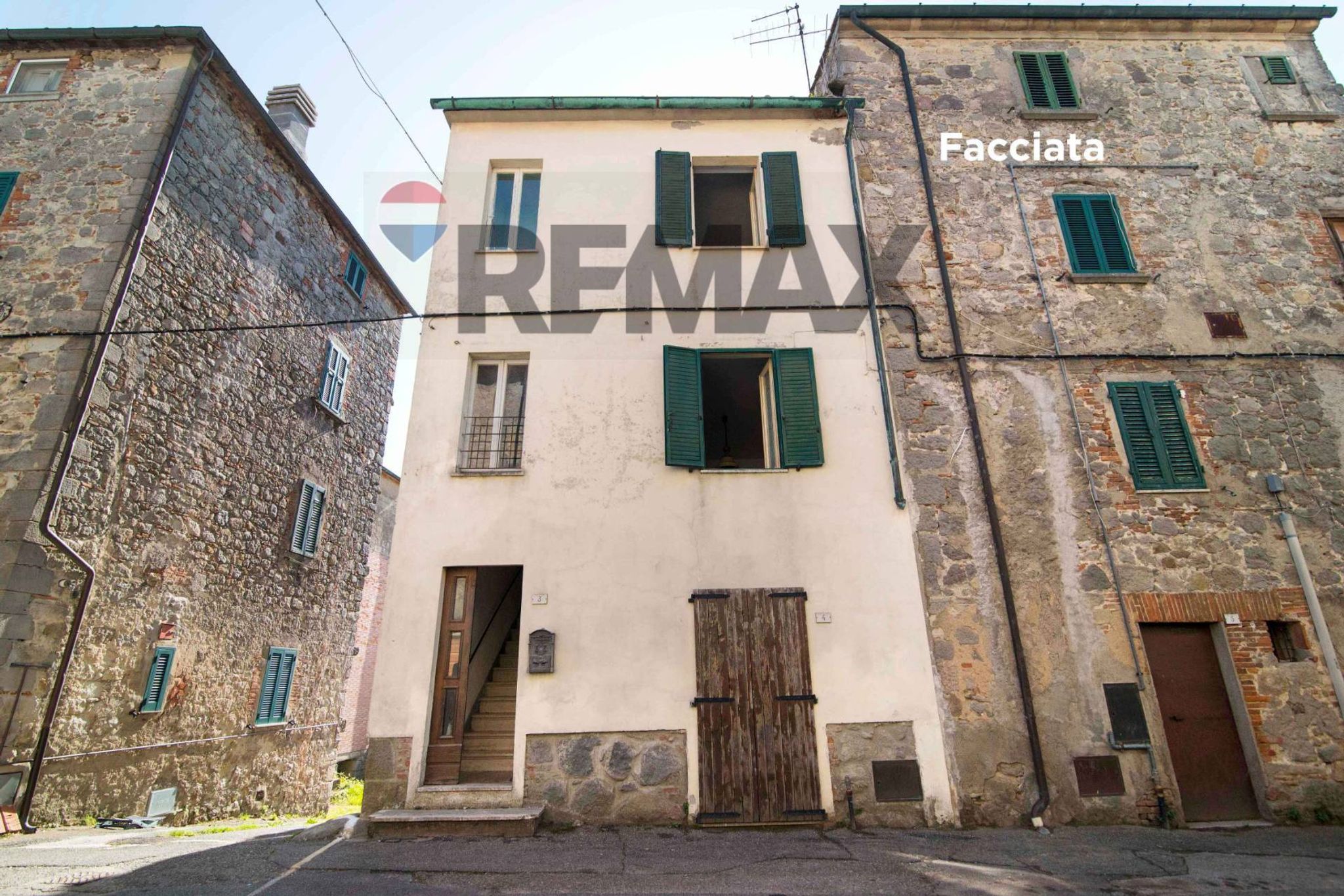 Property in Roccastrada