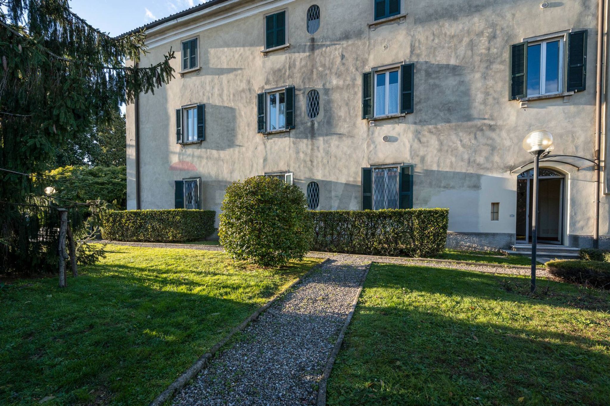 Edificio all'aperto