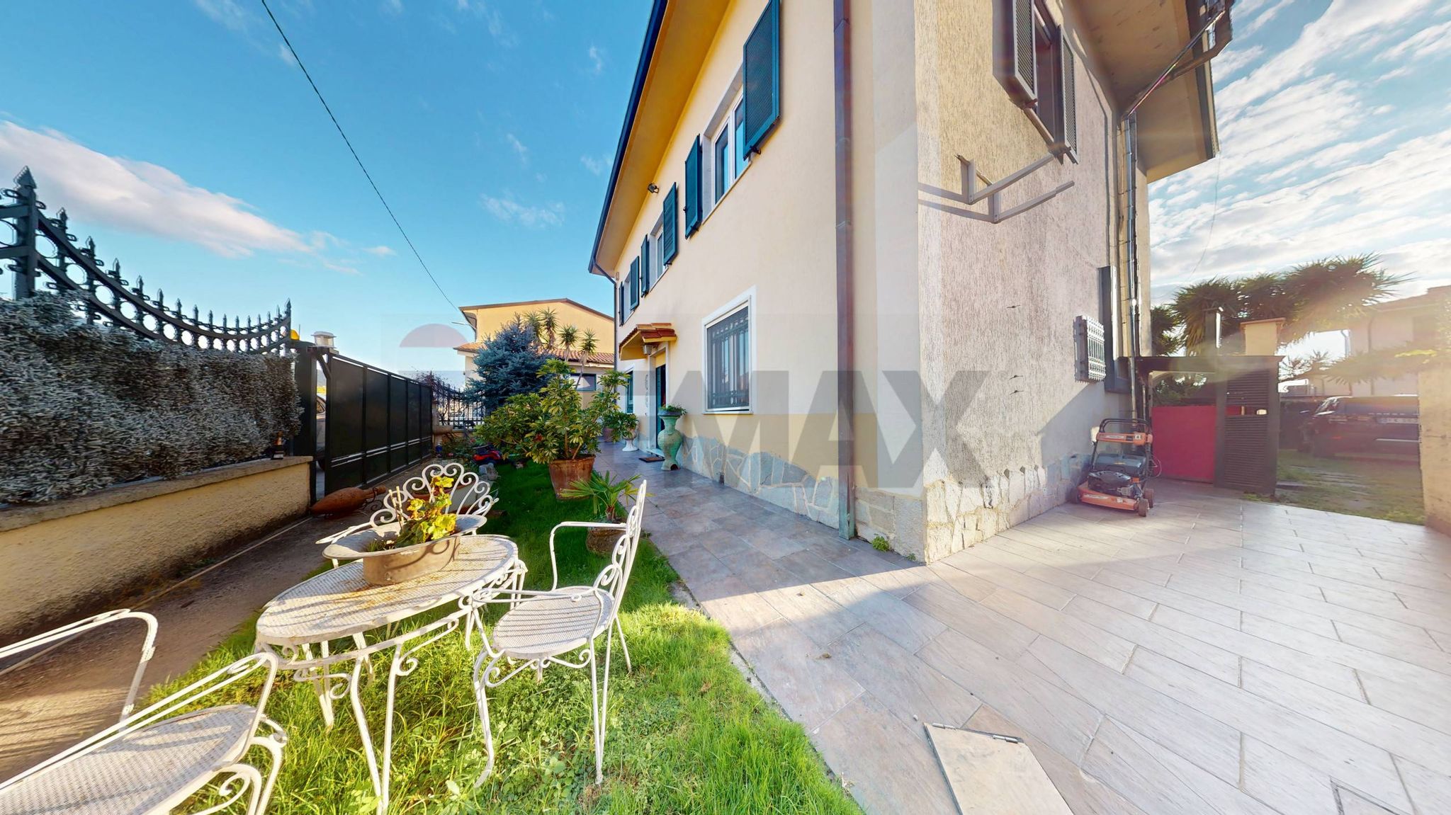 Property in Massa