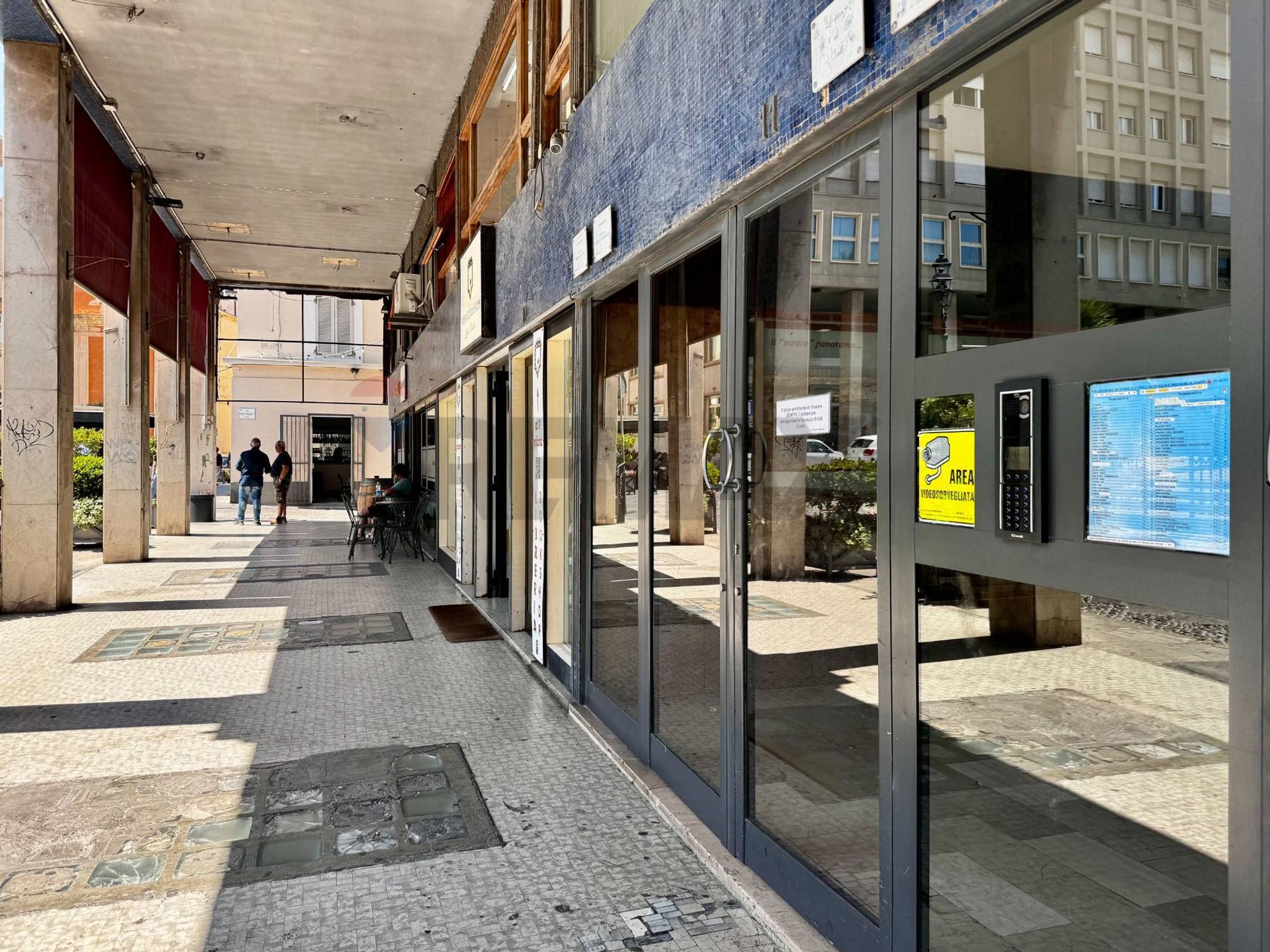 Edificio all'aperto