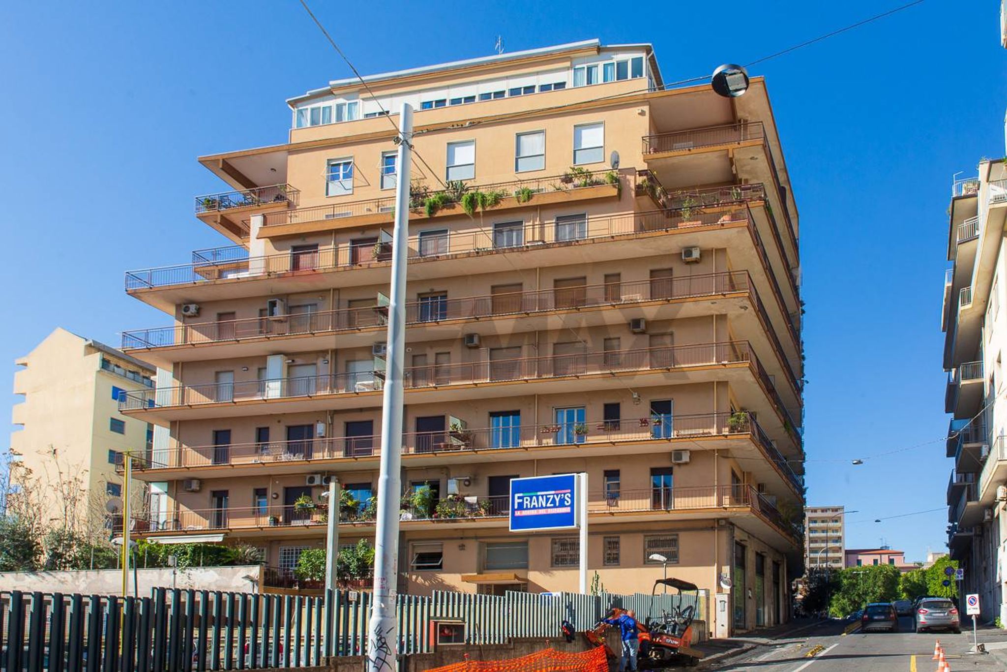 Edificio all'aperto