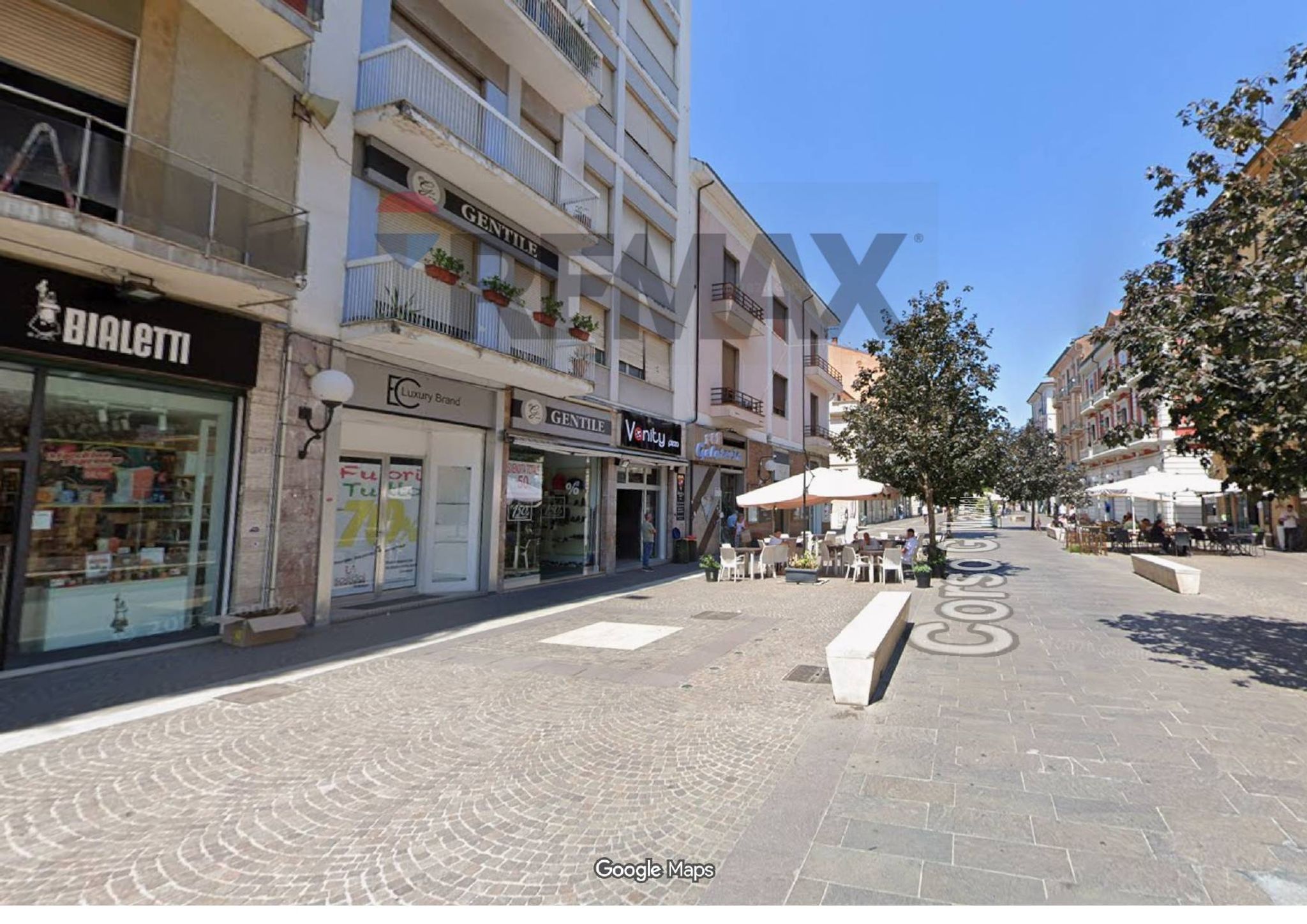 Edificio all'aperto