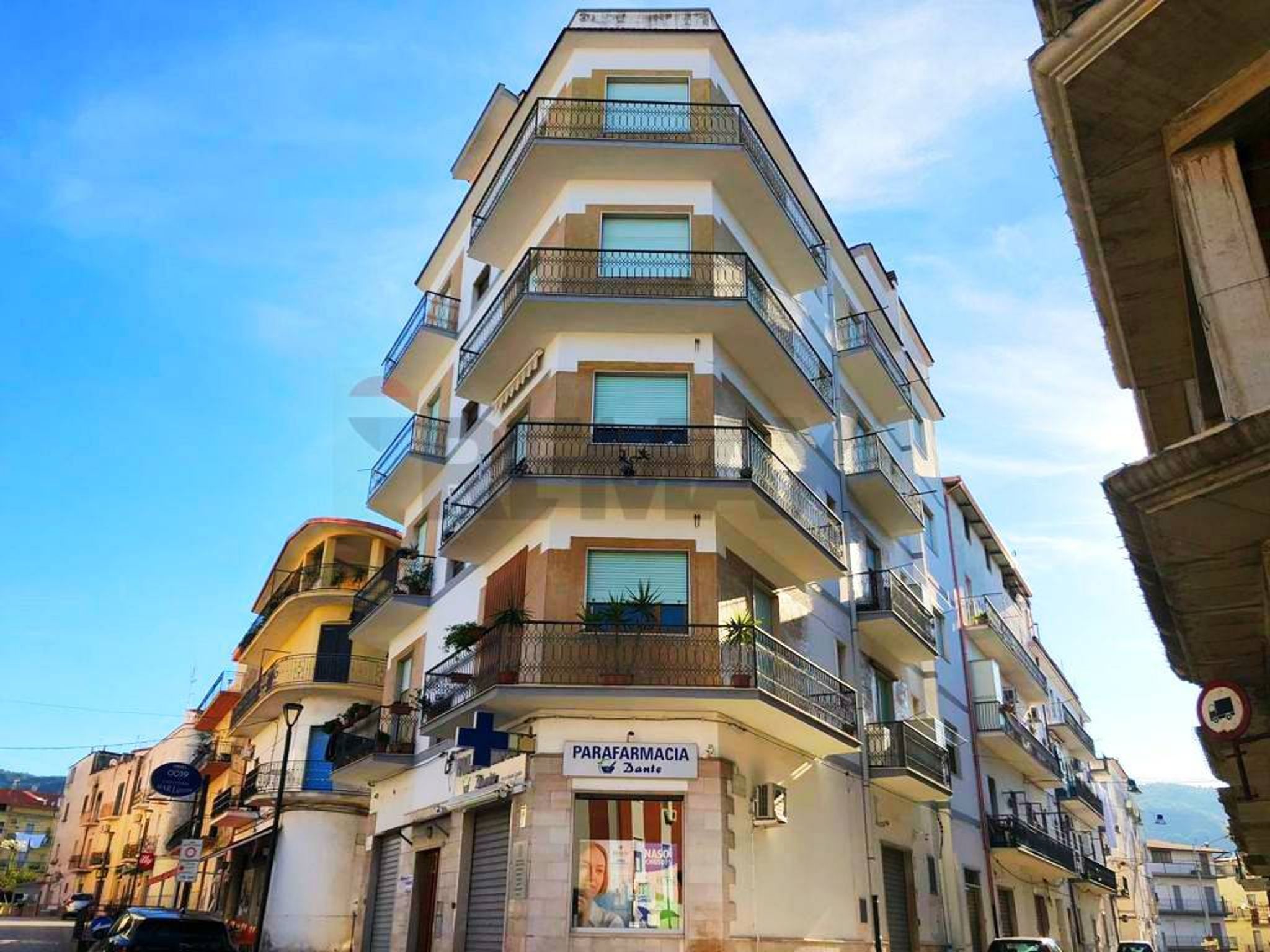 Property in Cagnano Varano