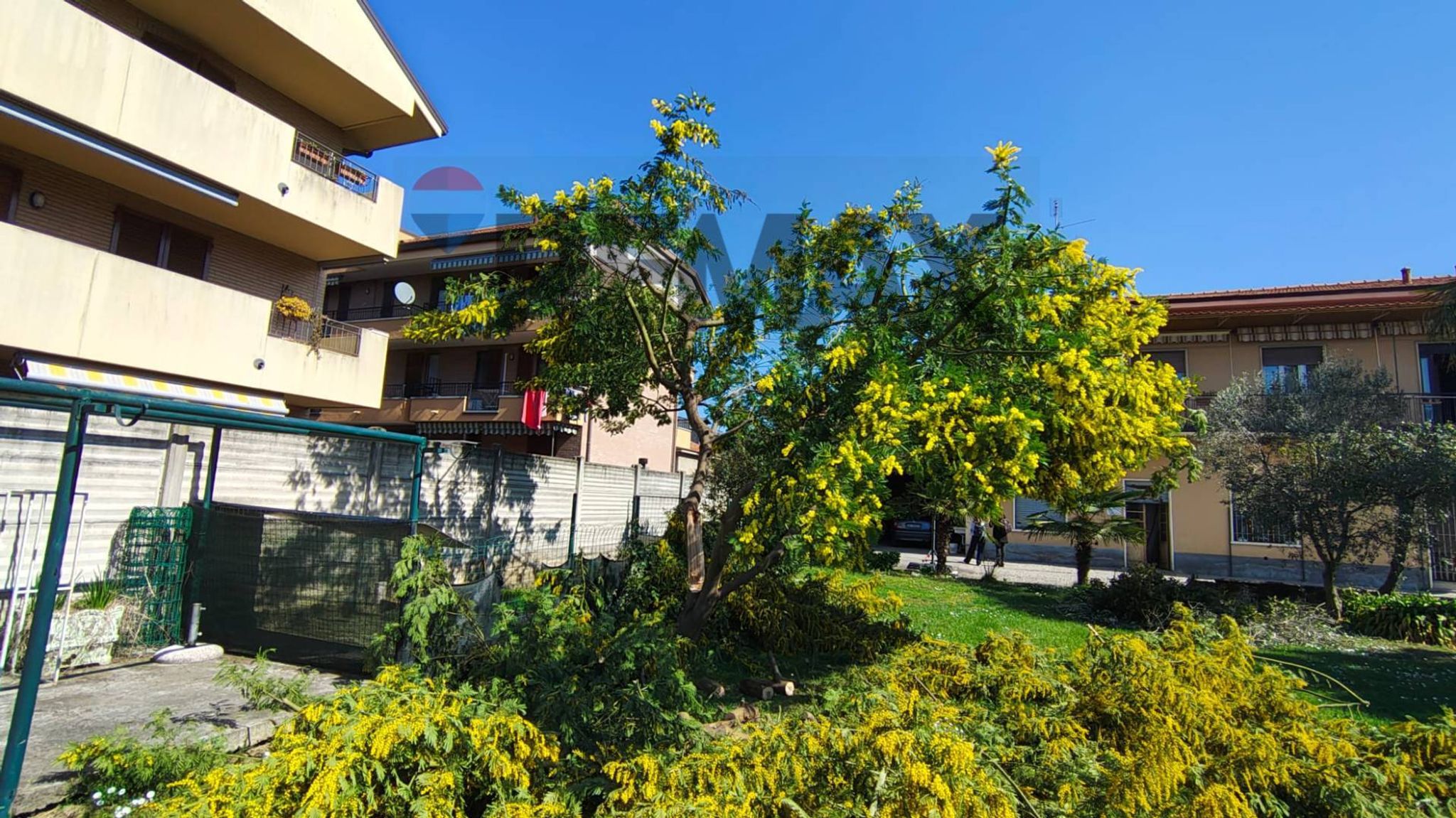 Edificio all'aperto