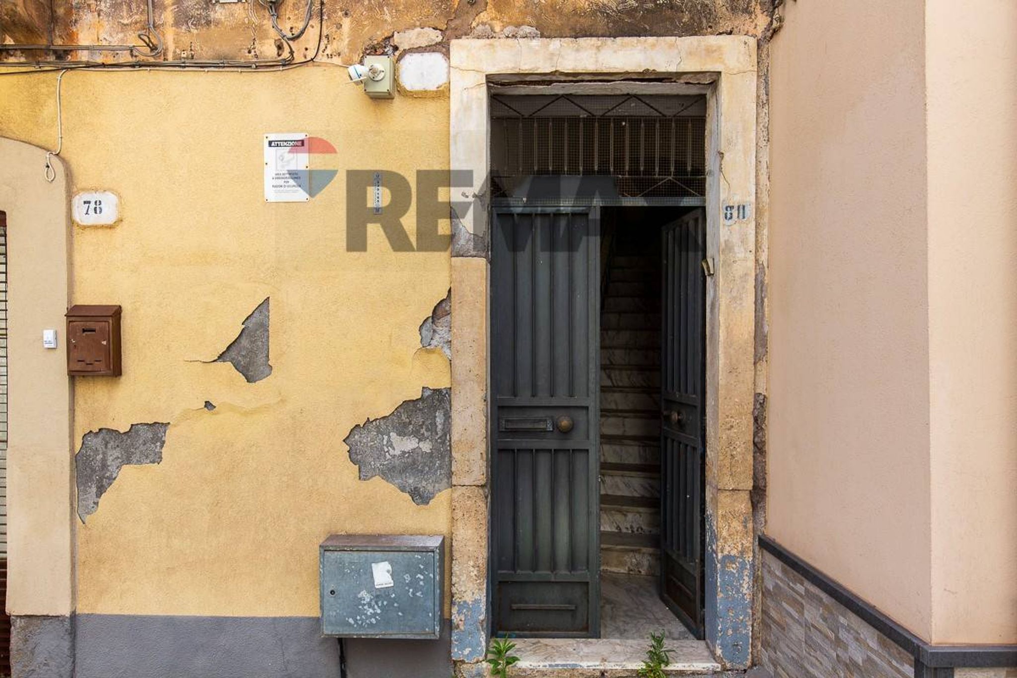 Edificio all'aperto