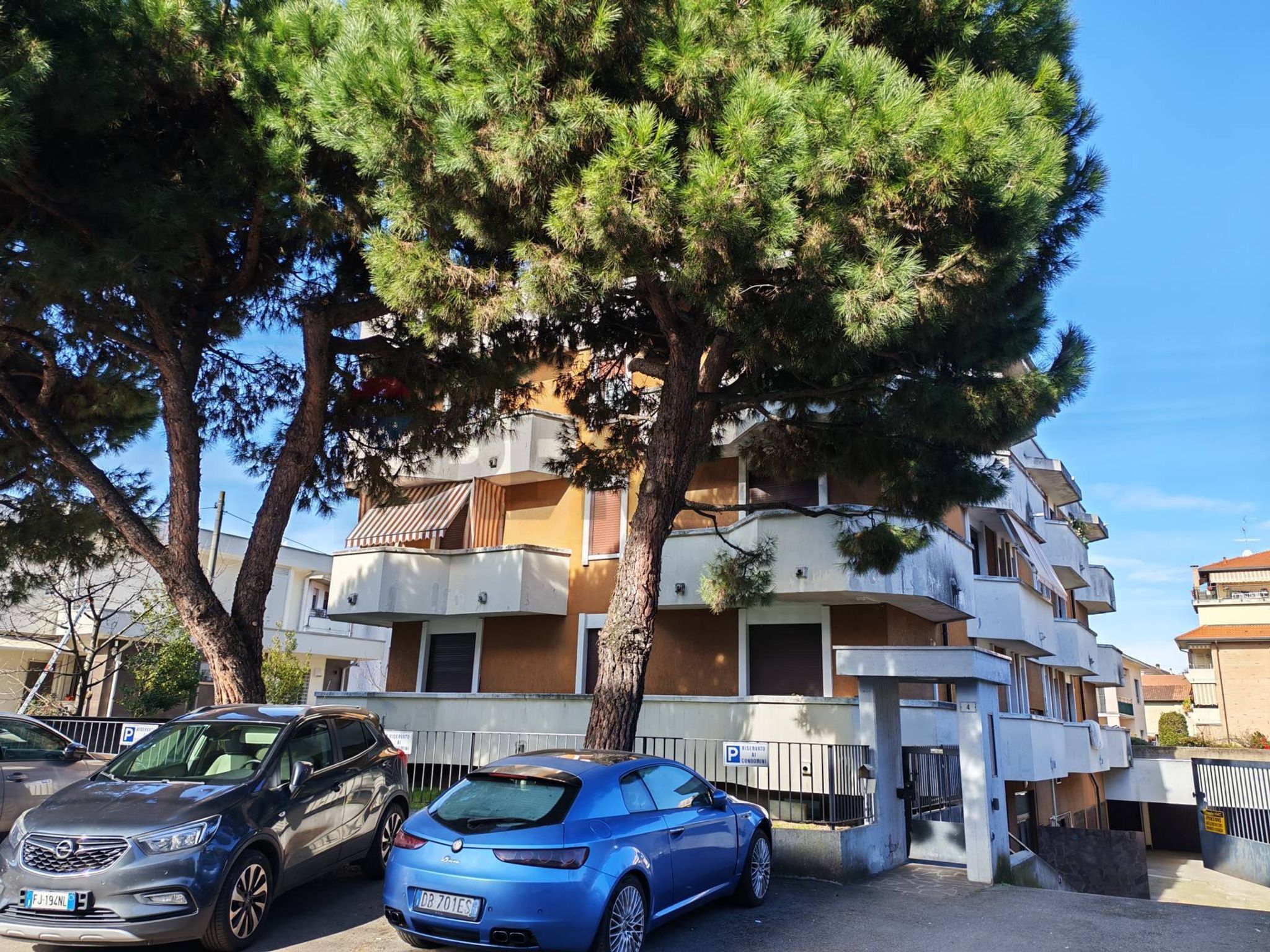 Edificio all'aperto