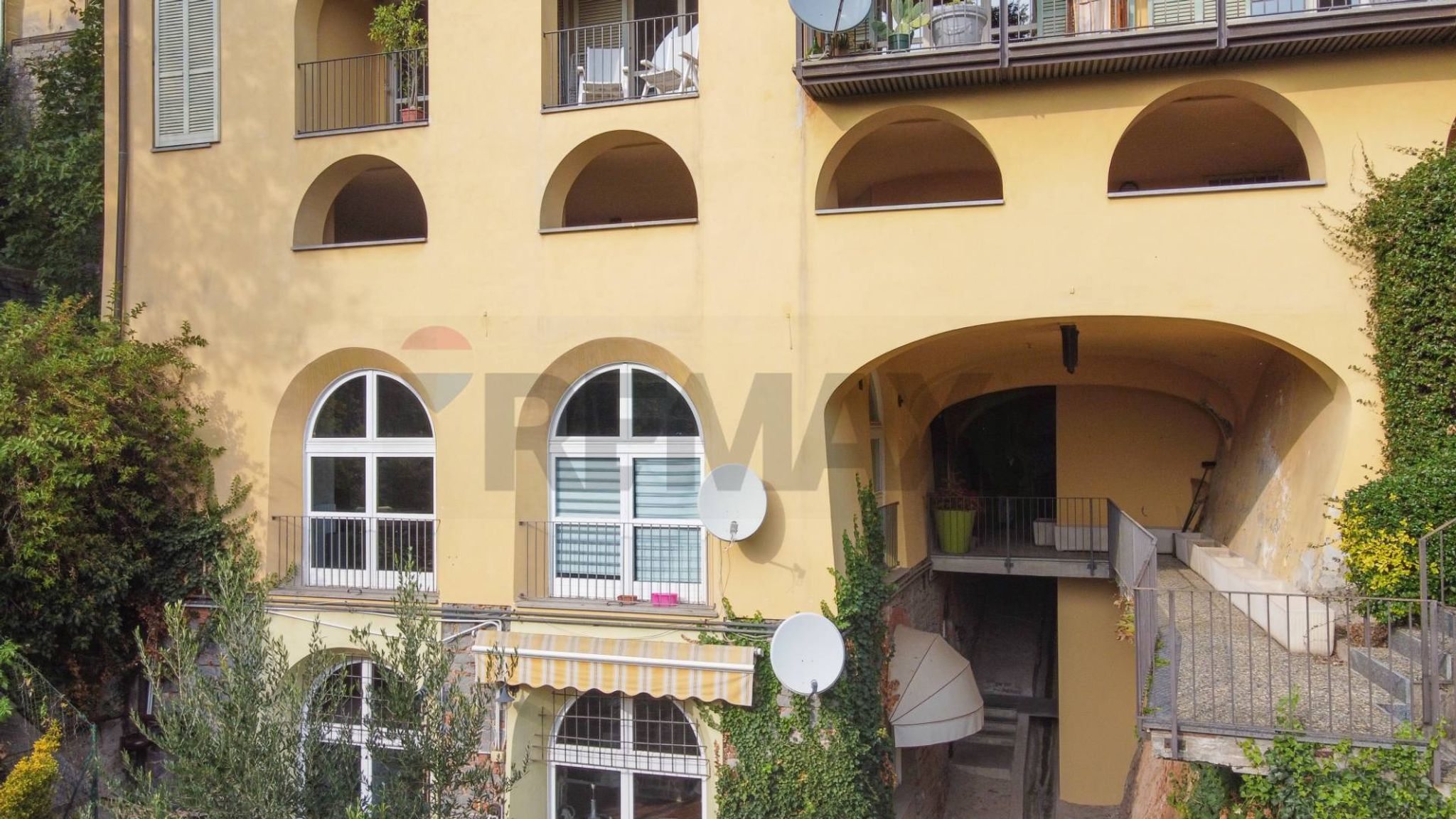 Edificio all'aperto