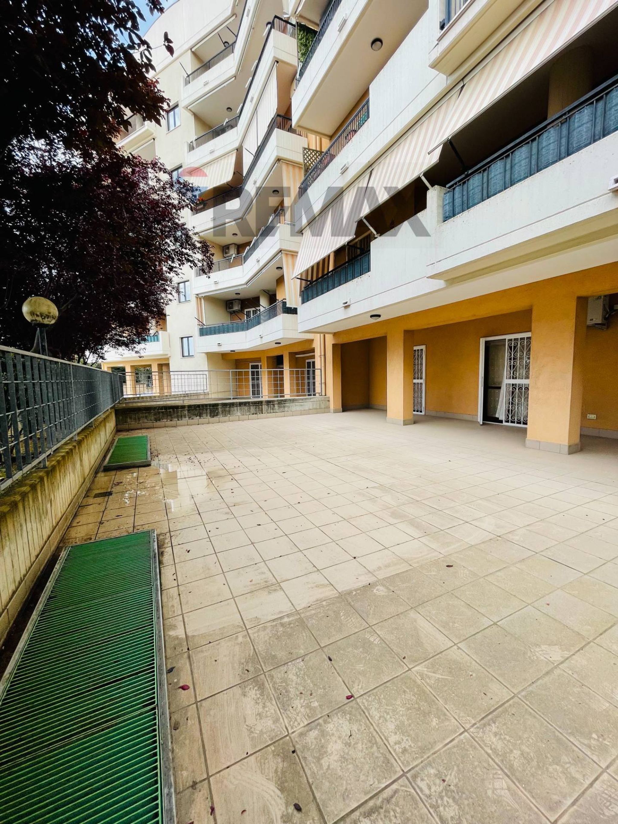 Edificio all'aperto