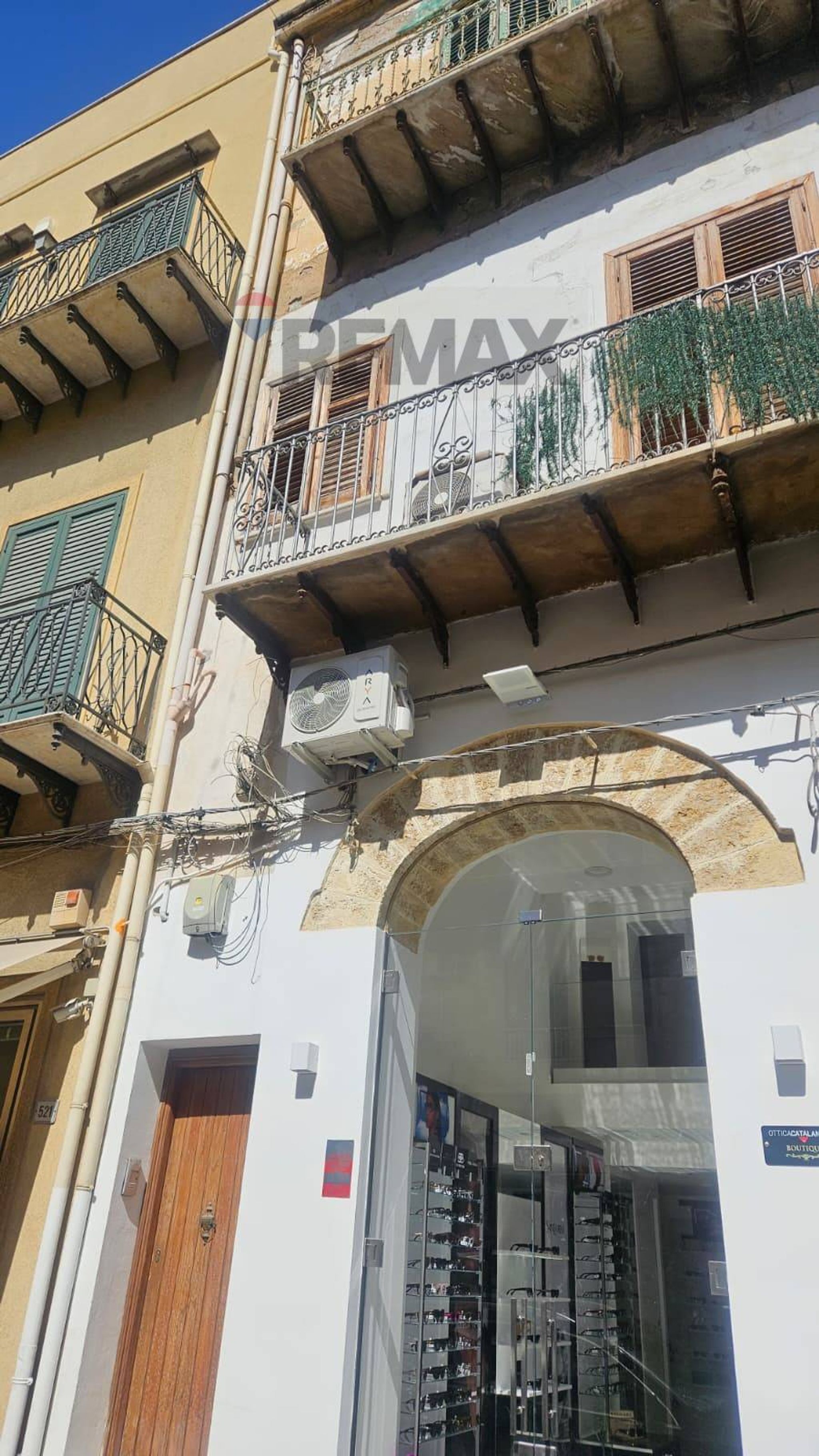 Edificio all'aperto