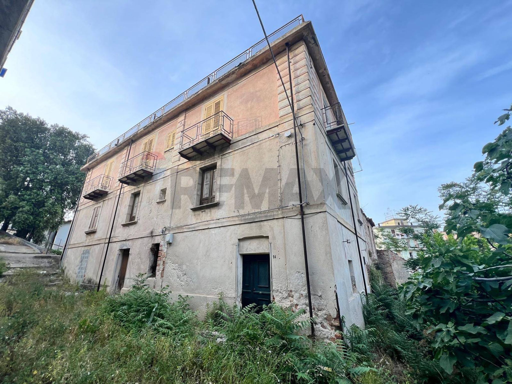 Edificio all'aperto