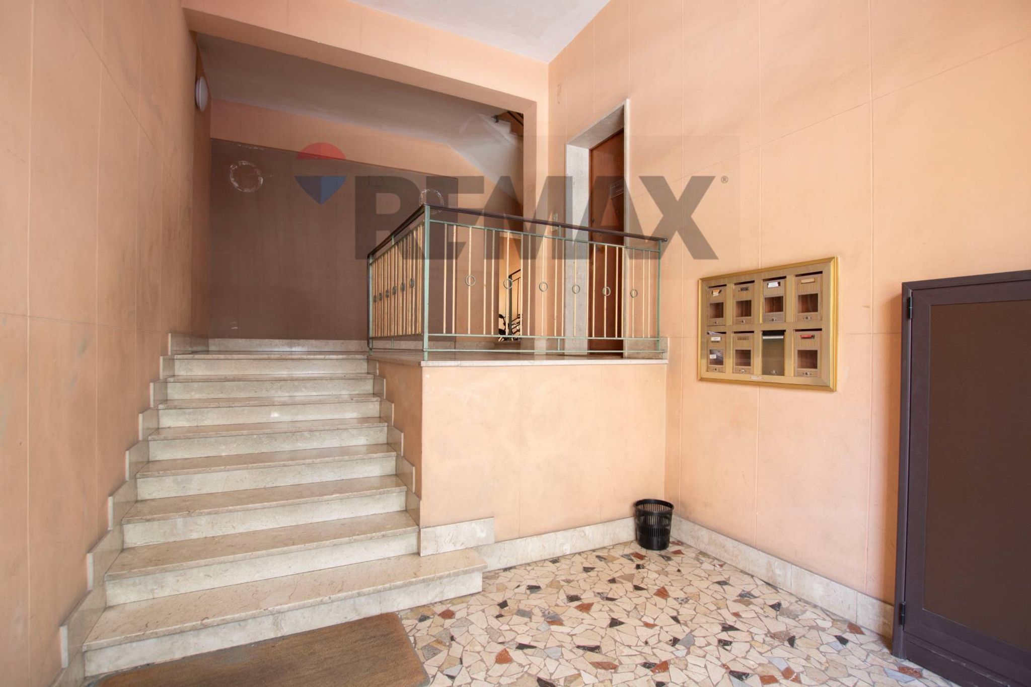ingresso portone