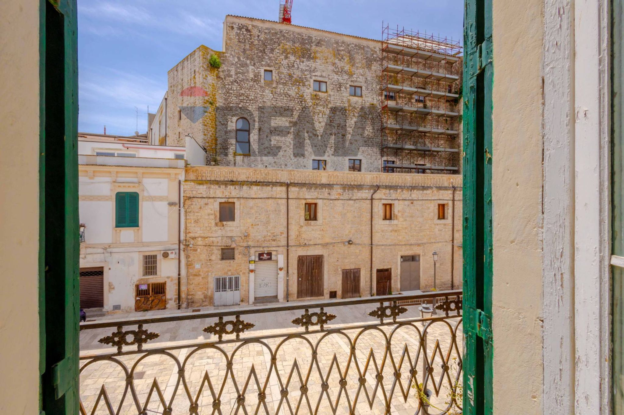 Edificio all'aperto