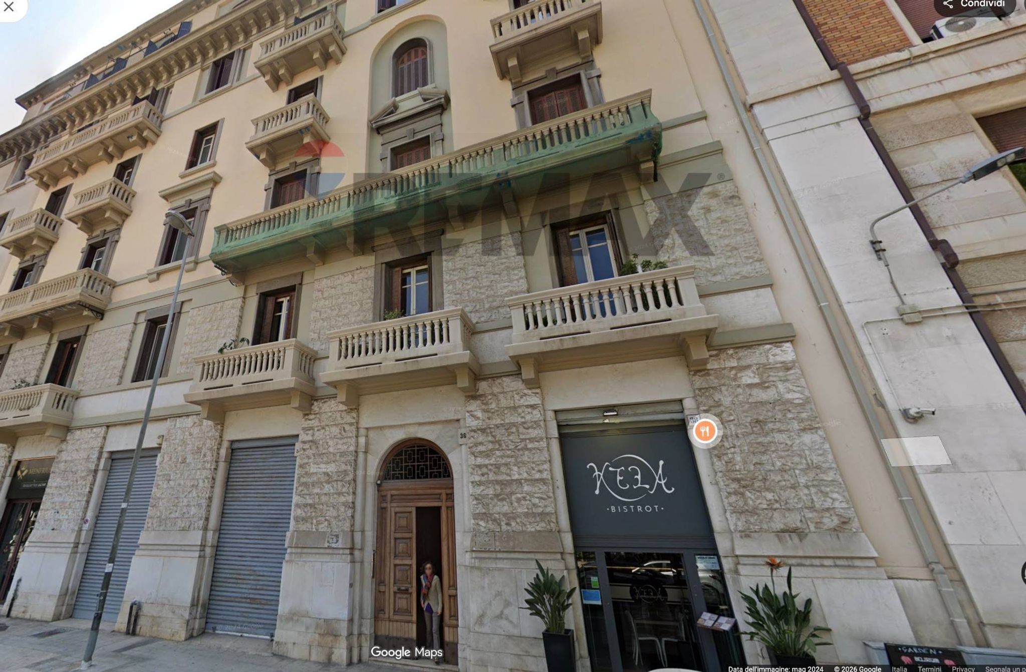 Edificio all'aperto