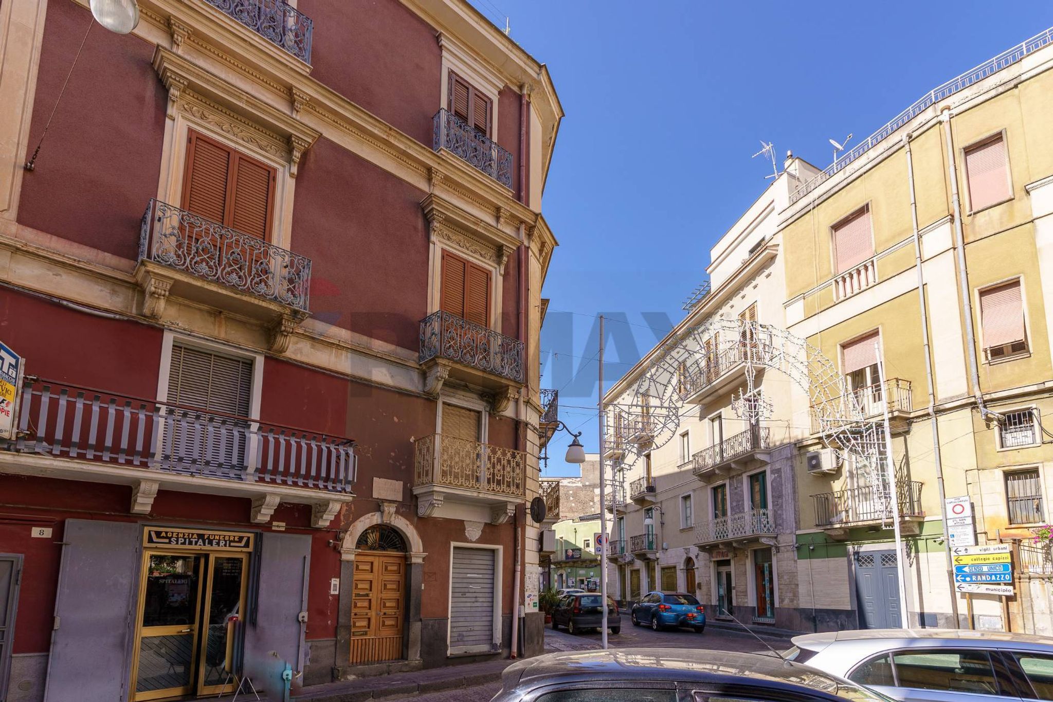 Edificio all'aperto