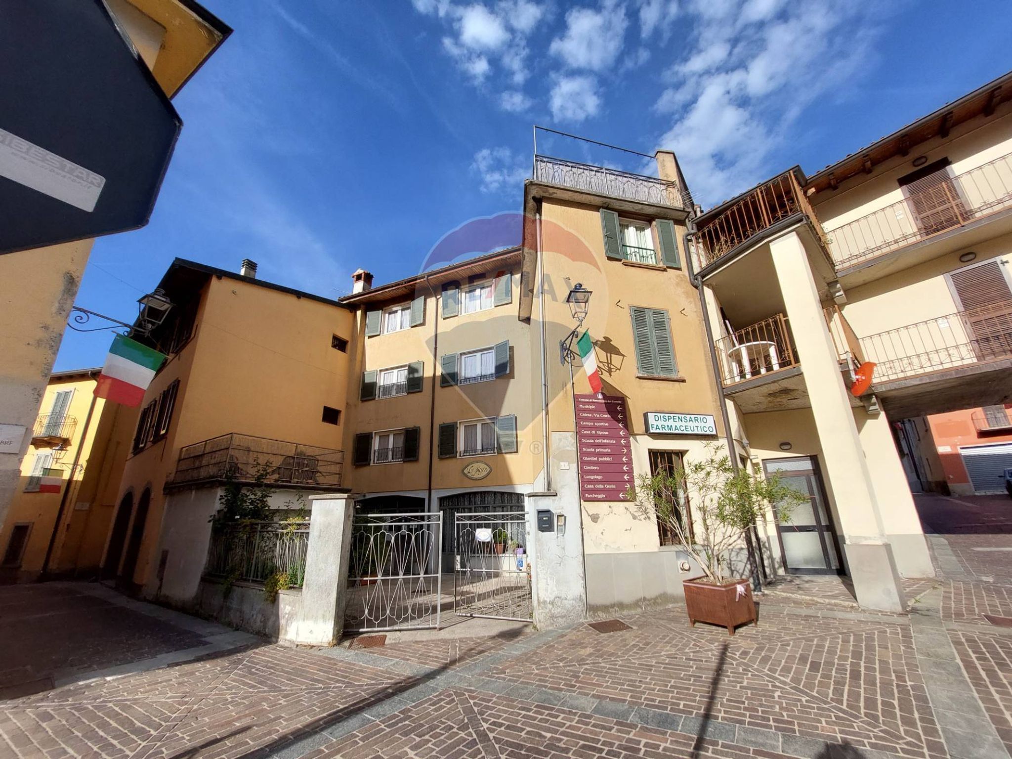 Edificio all'aperto