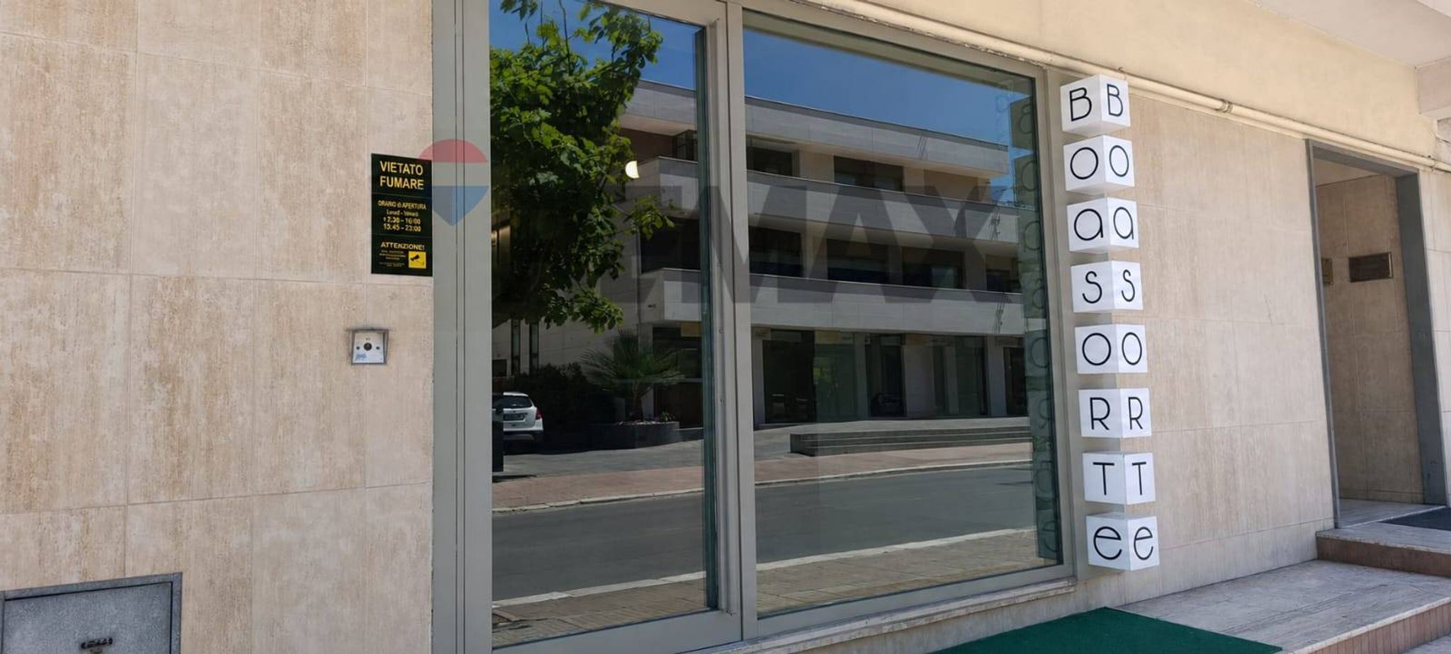 Edificio all'aperto