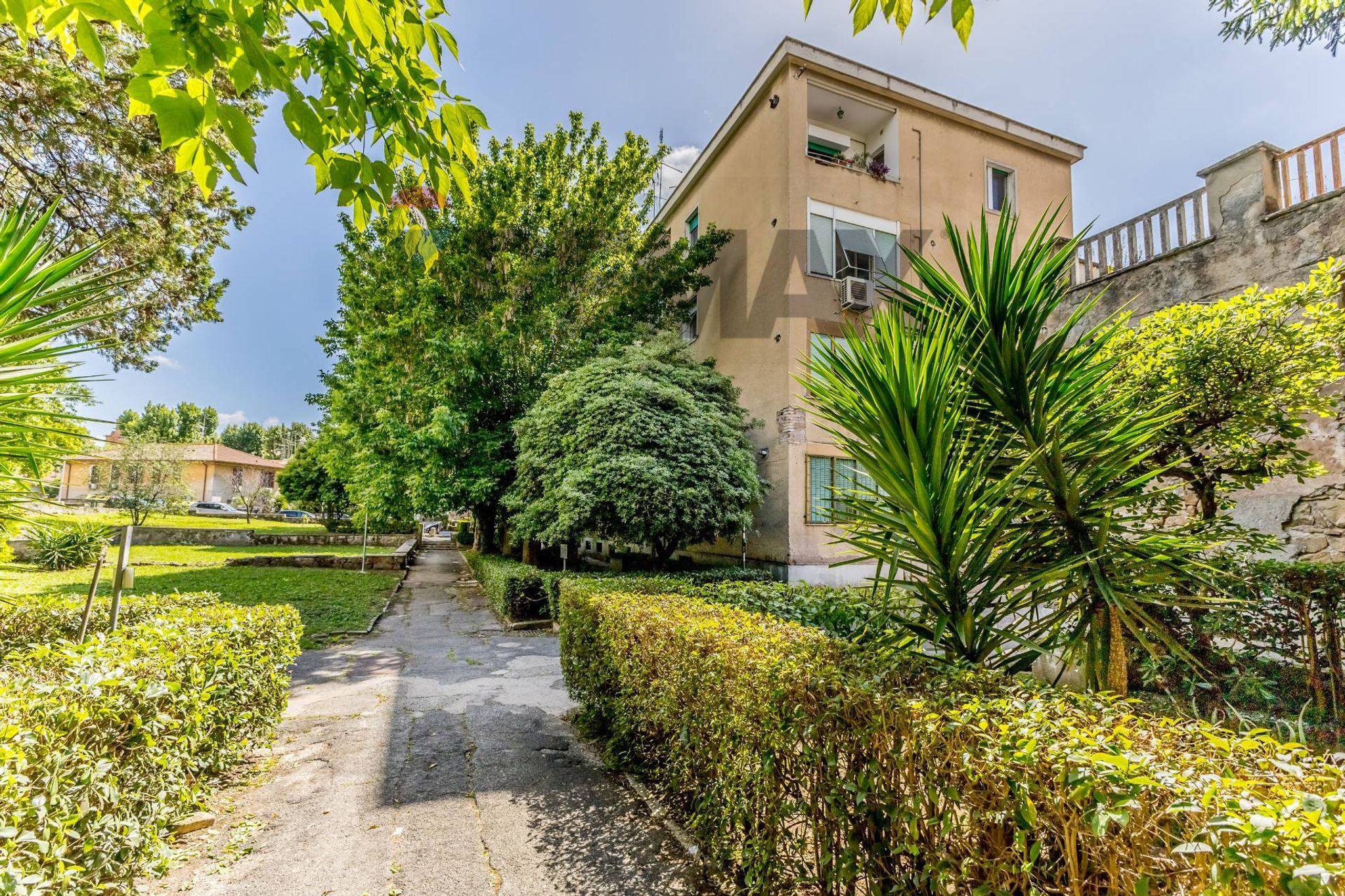 Property in Roma