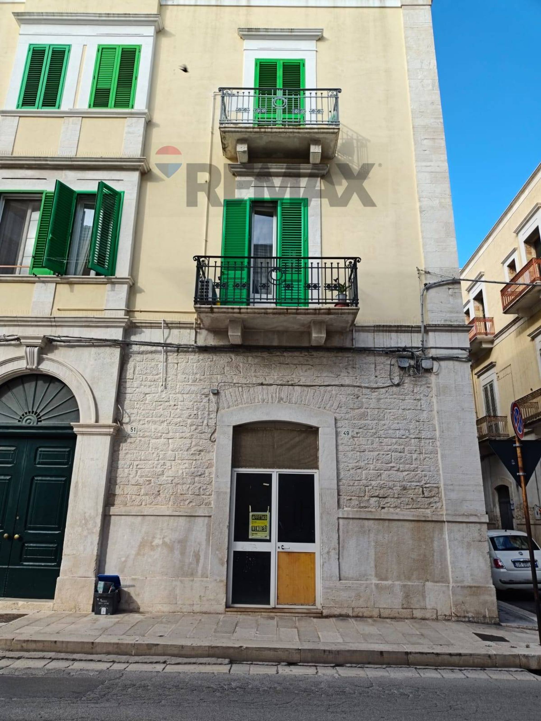 Edificio all'aperto