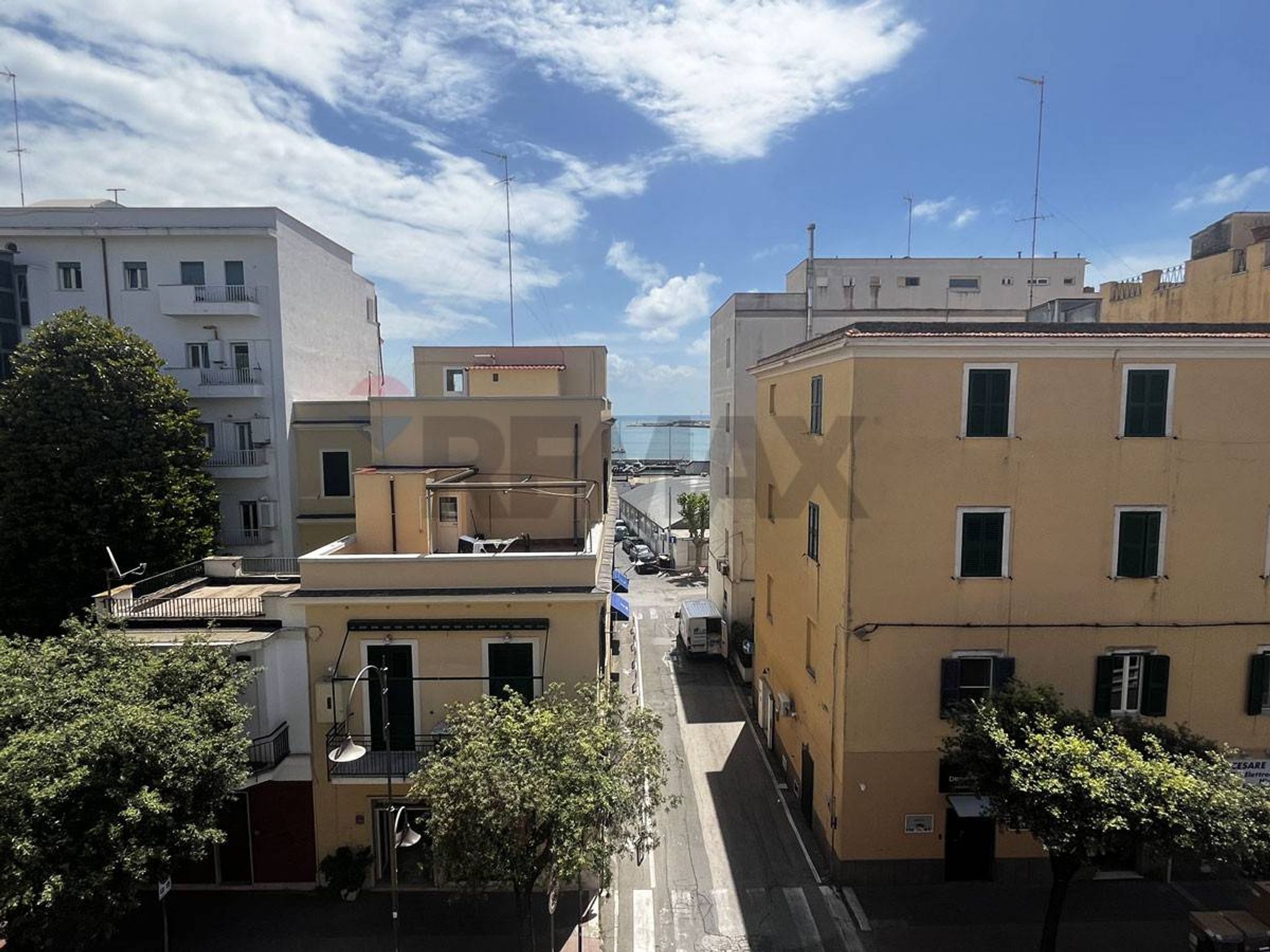 Immobile a Anzio