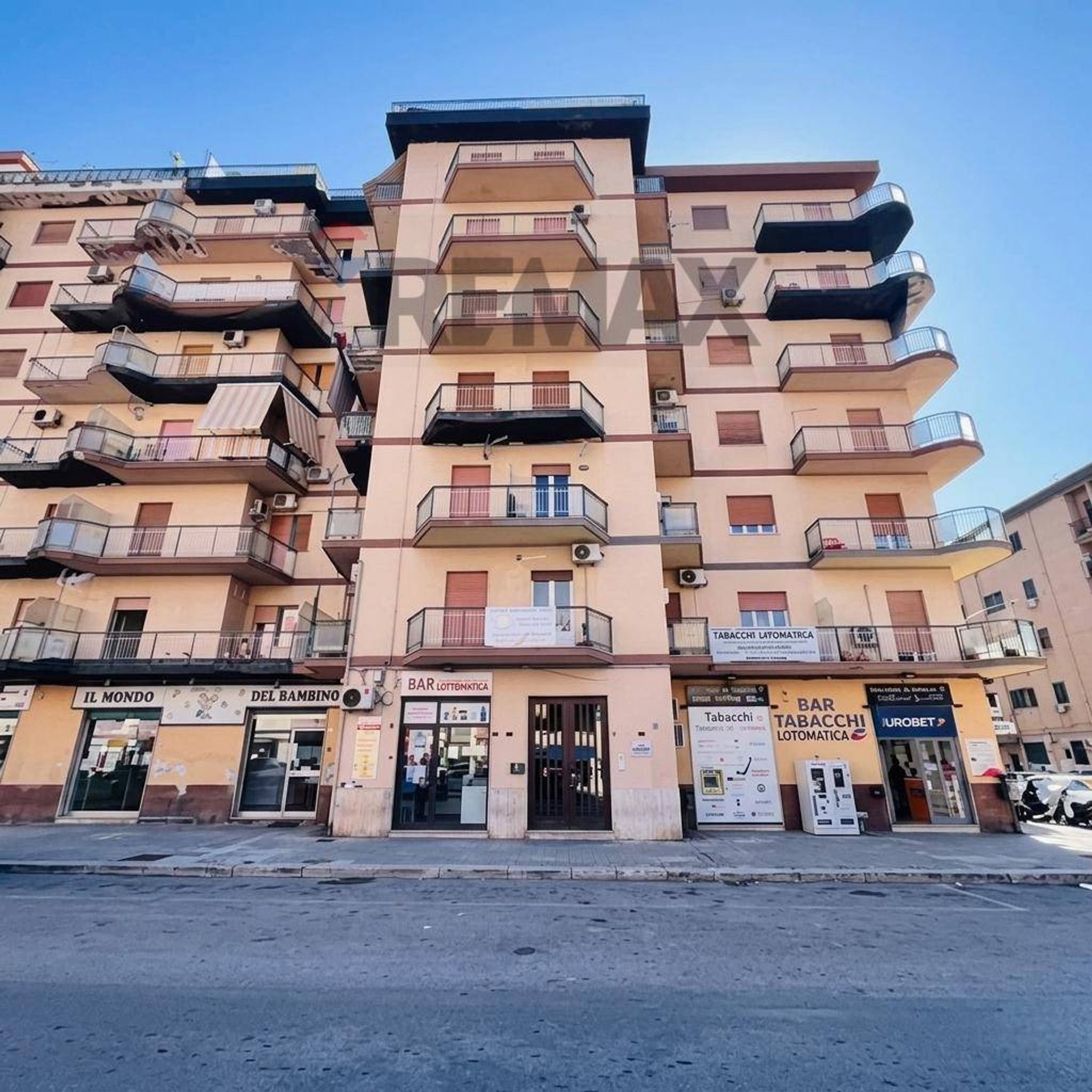 Edificio all'aperto