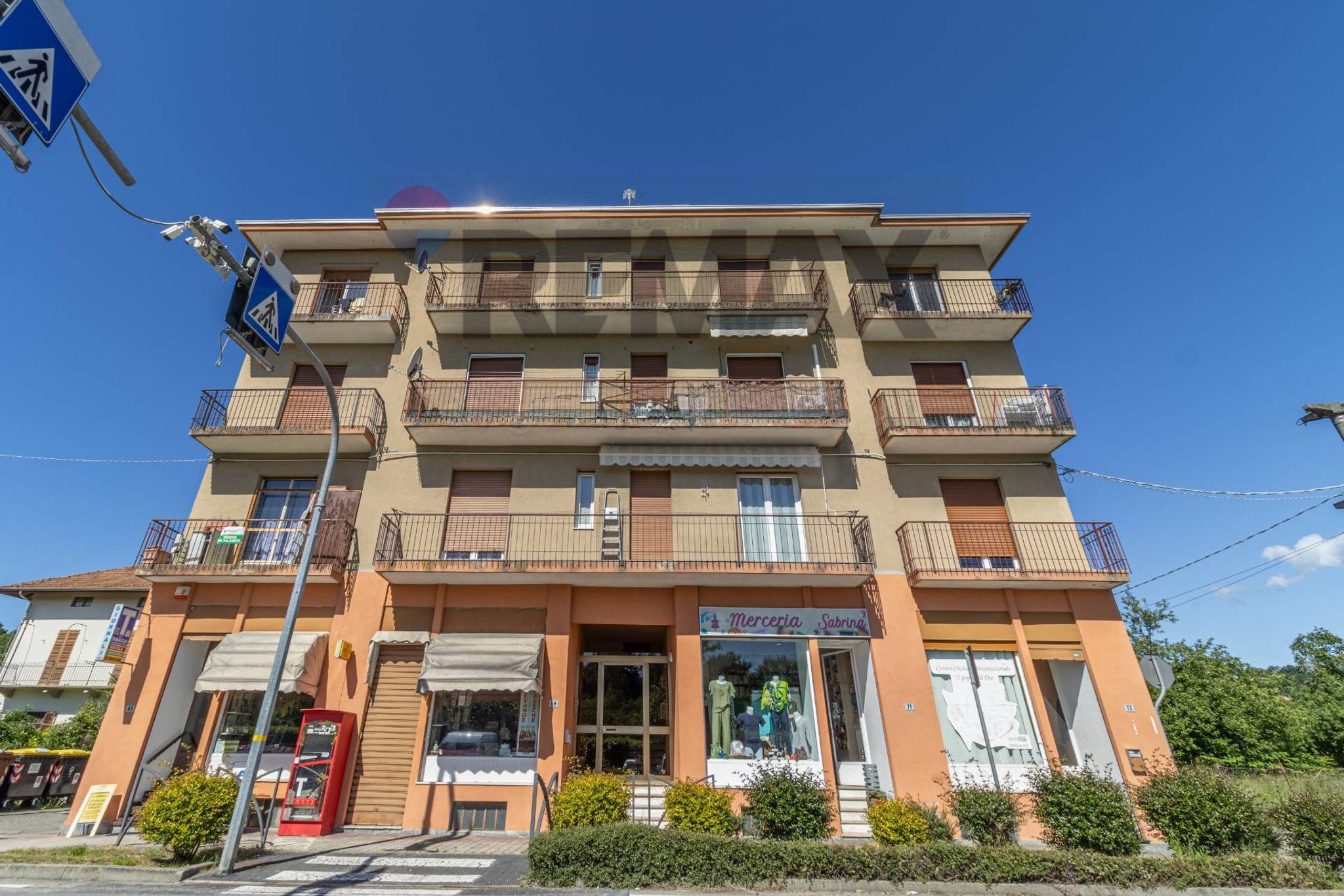 Edificio all'aperto