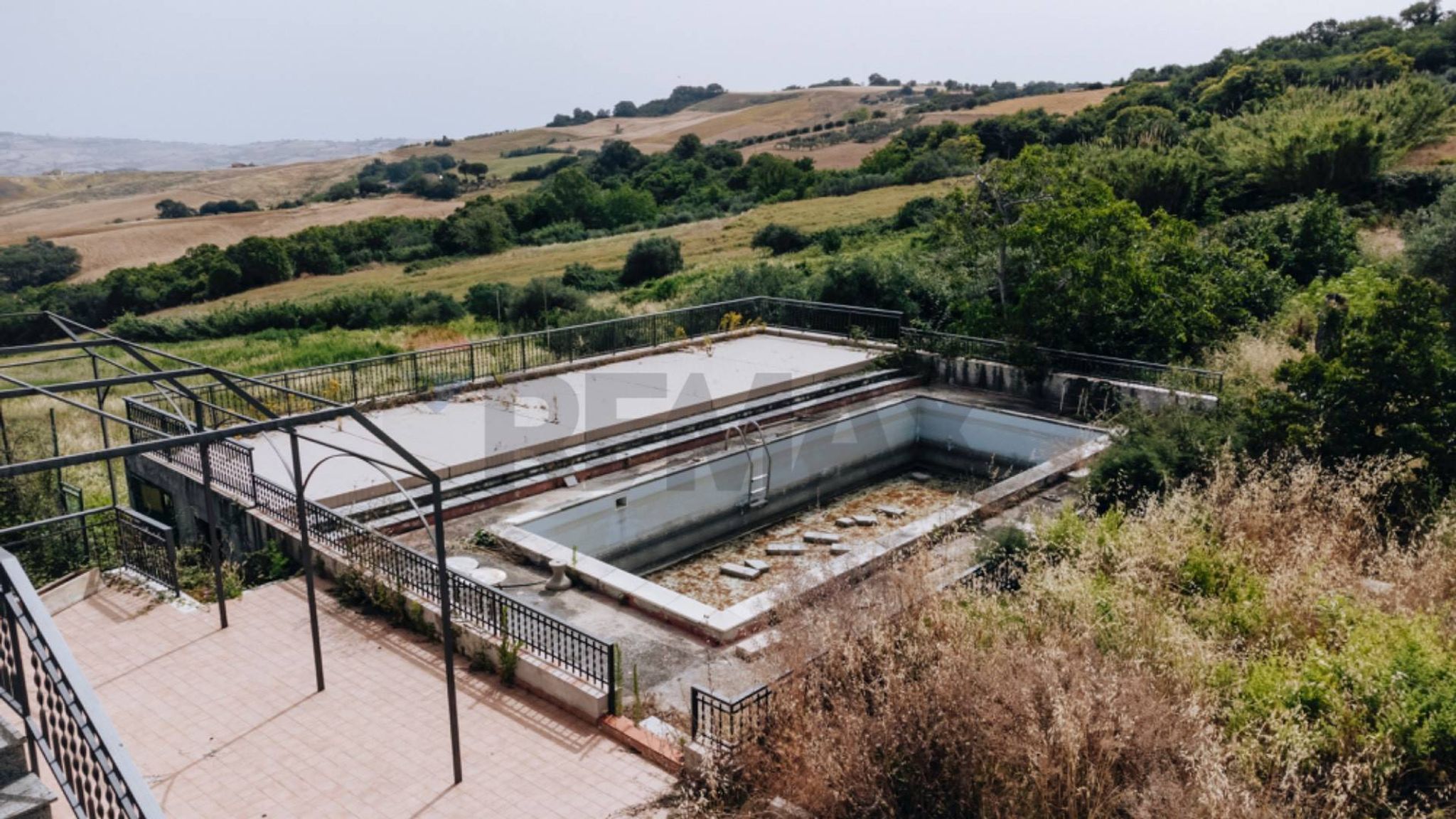 Edificio all'aperto