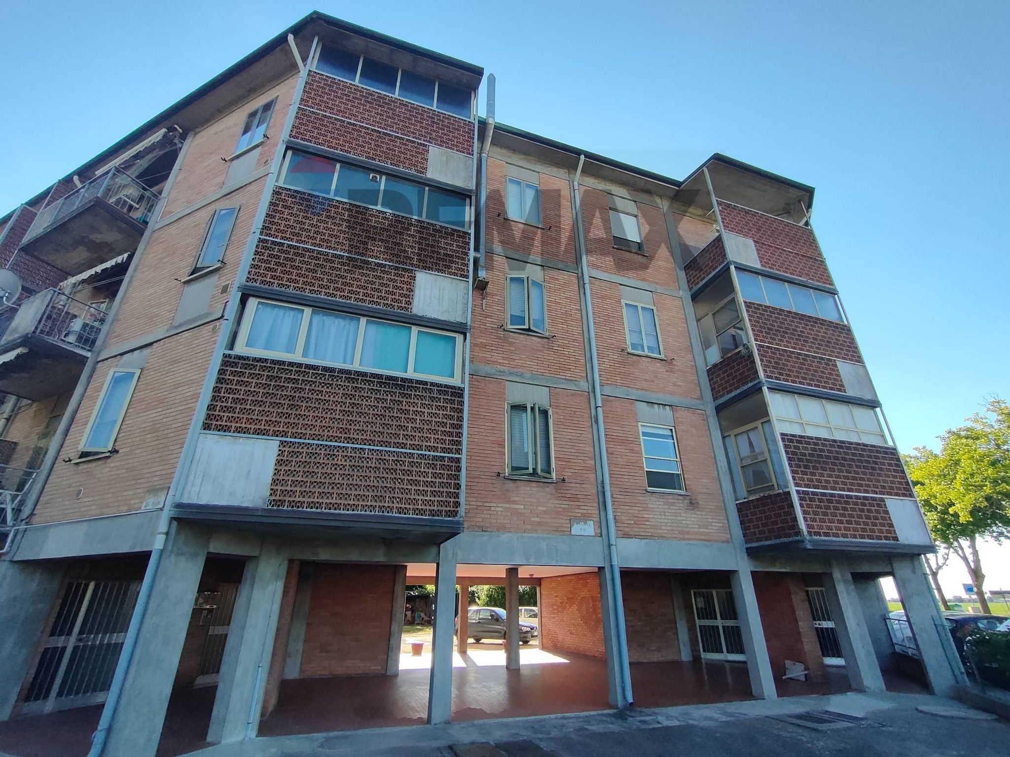 Edificio all'aperto