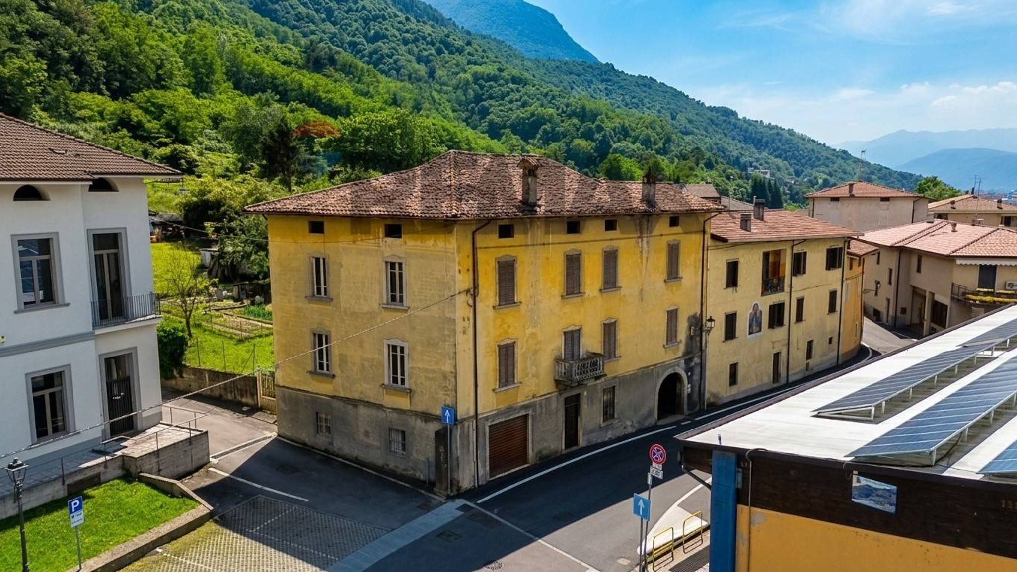 Edificio all'aperto