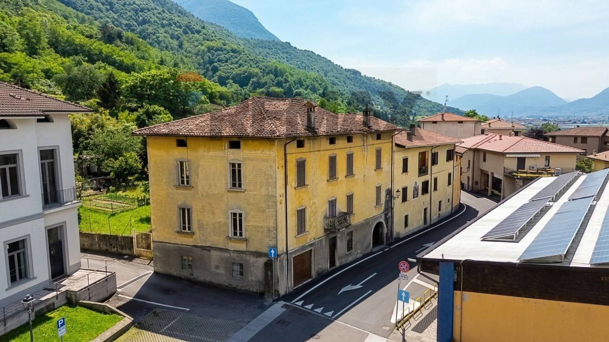 Edificio all'aperto
