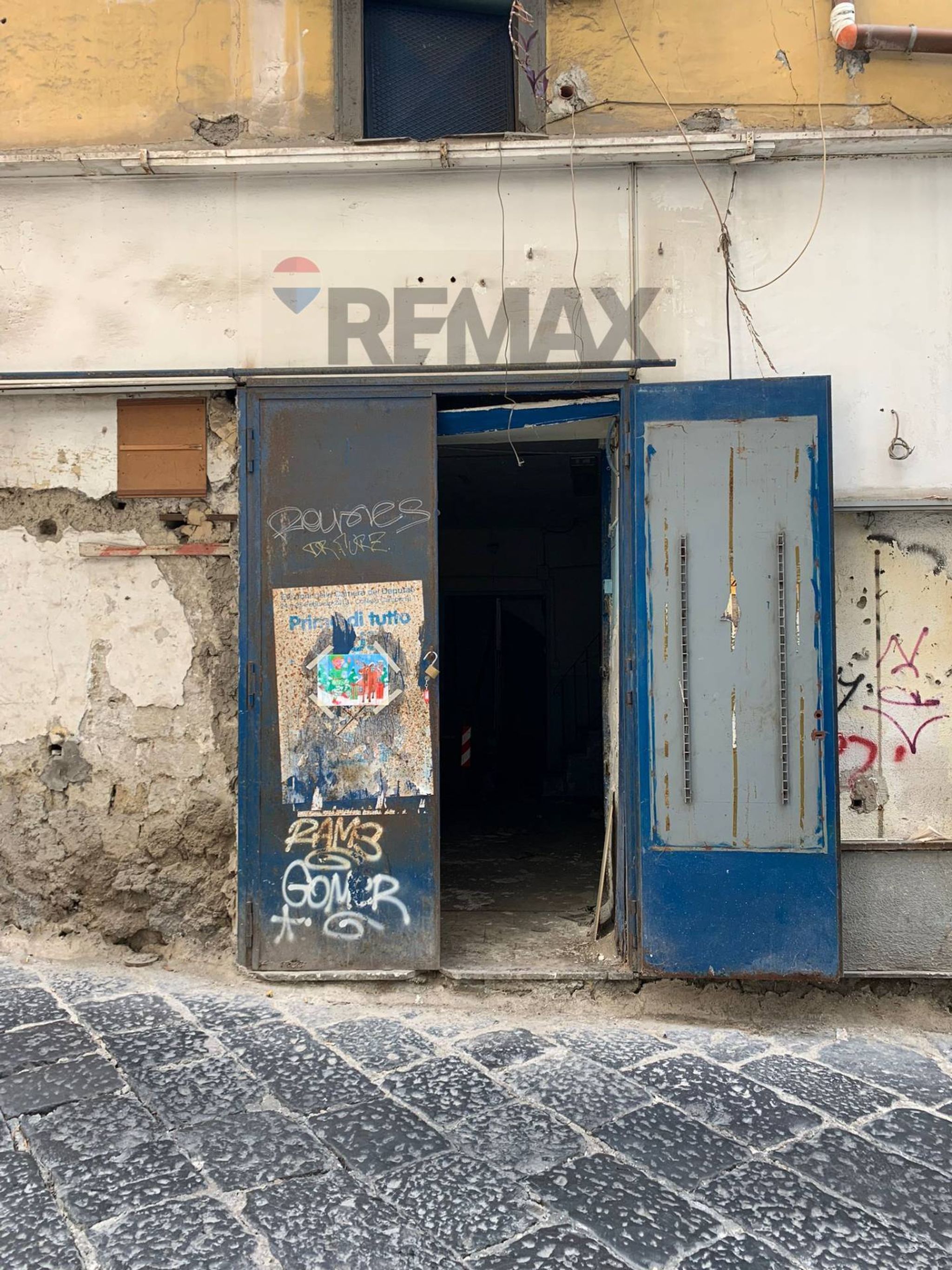 Edificio all'aperto
