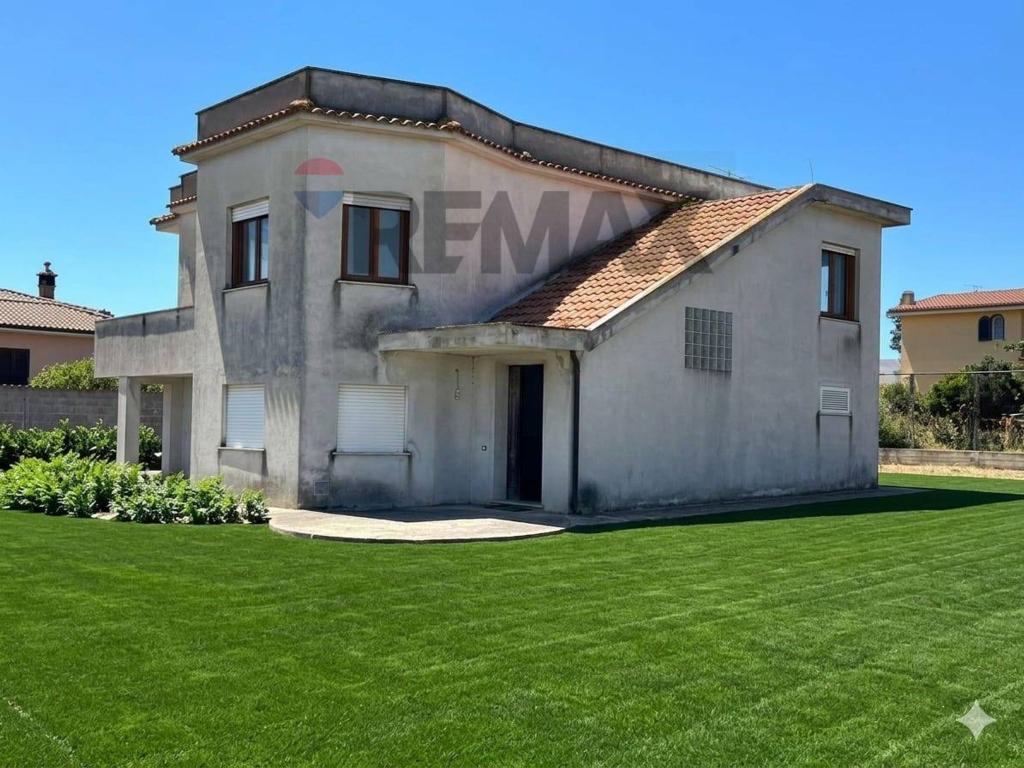 Immobile a Anzio