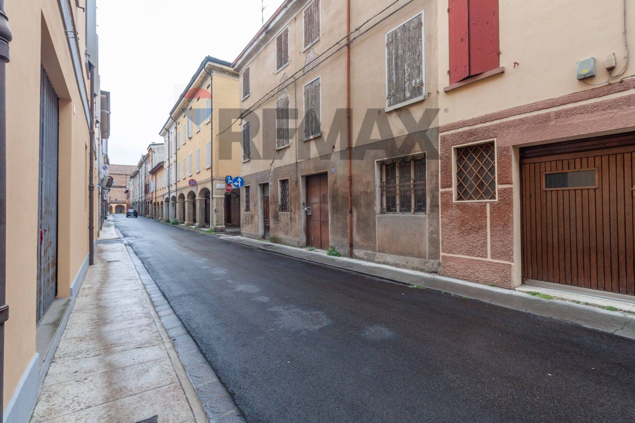 Edificio all'aperto