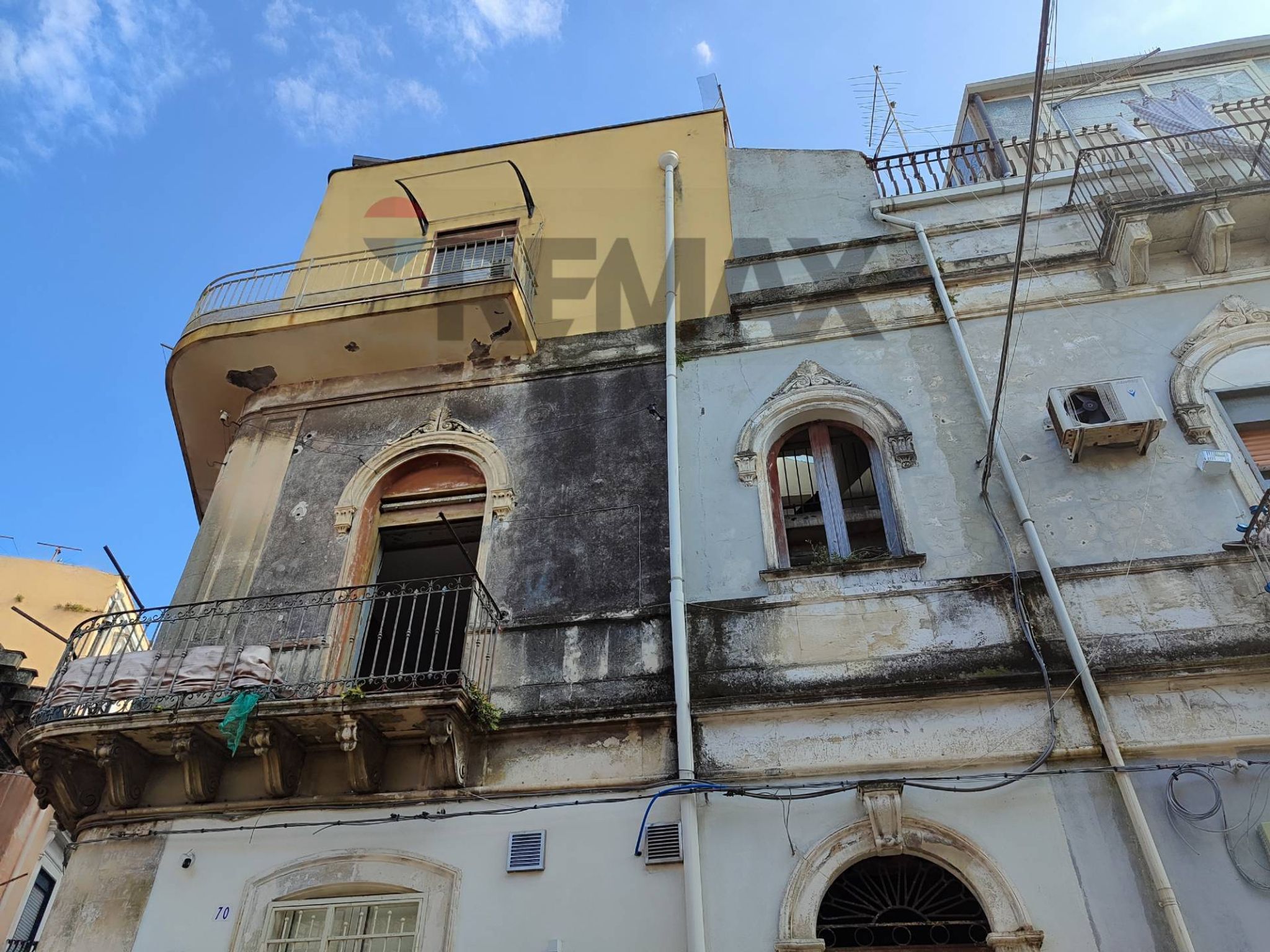 Edificio all'aperto