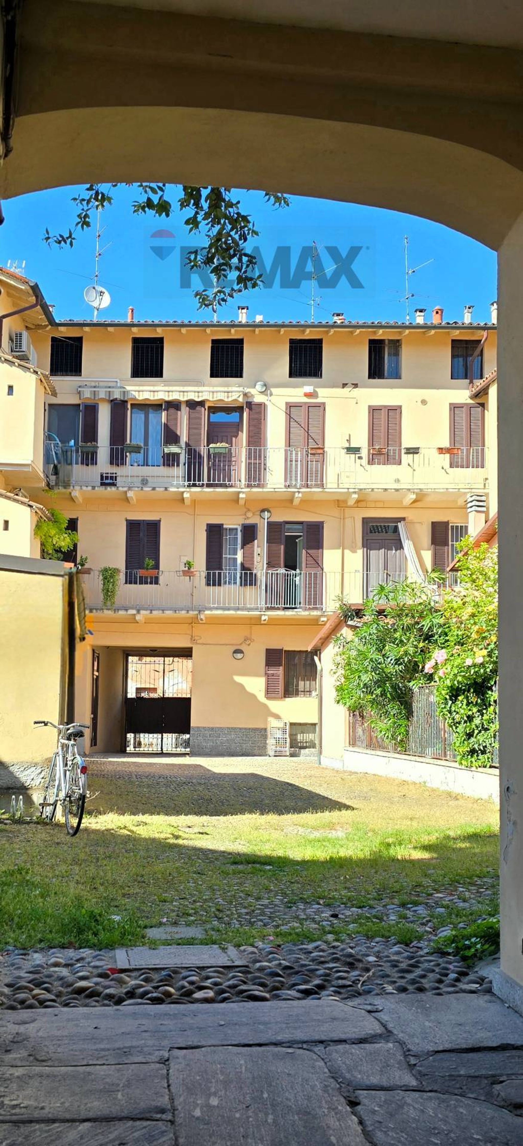 Edificio all'aperto