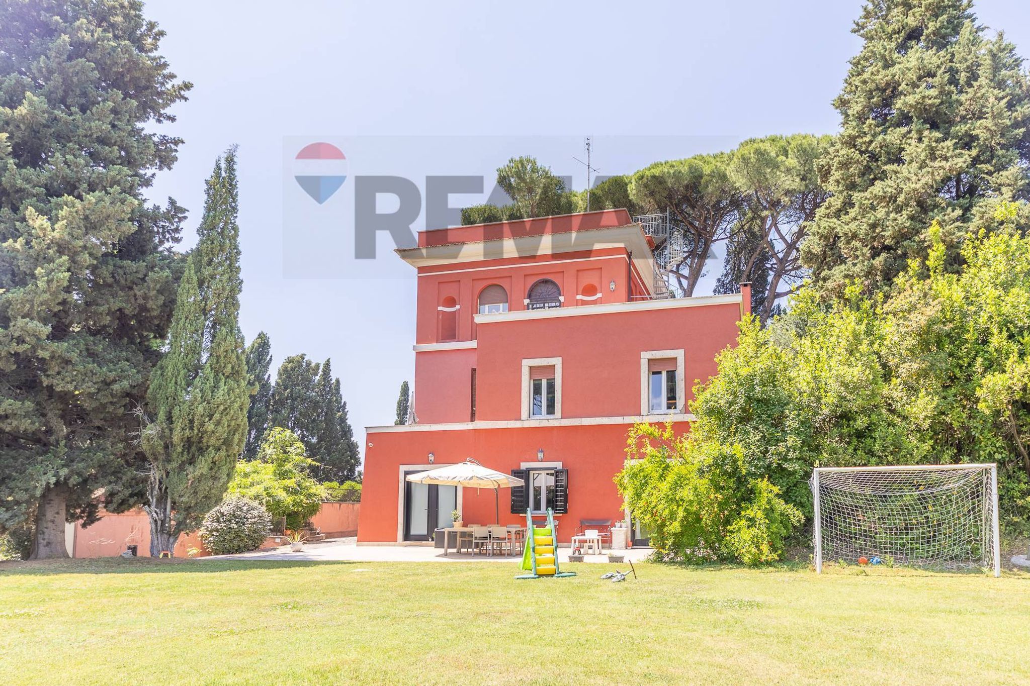 Property in Grottaferrata