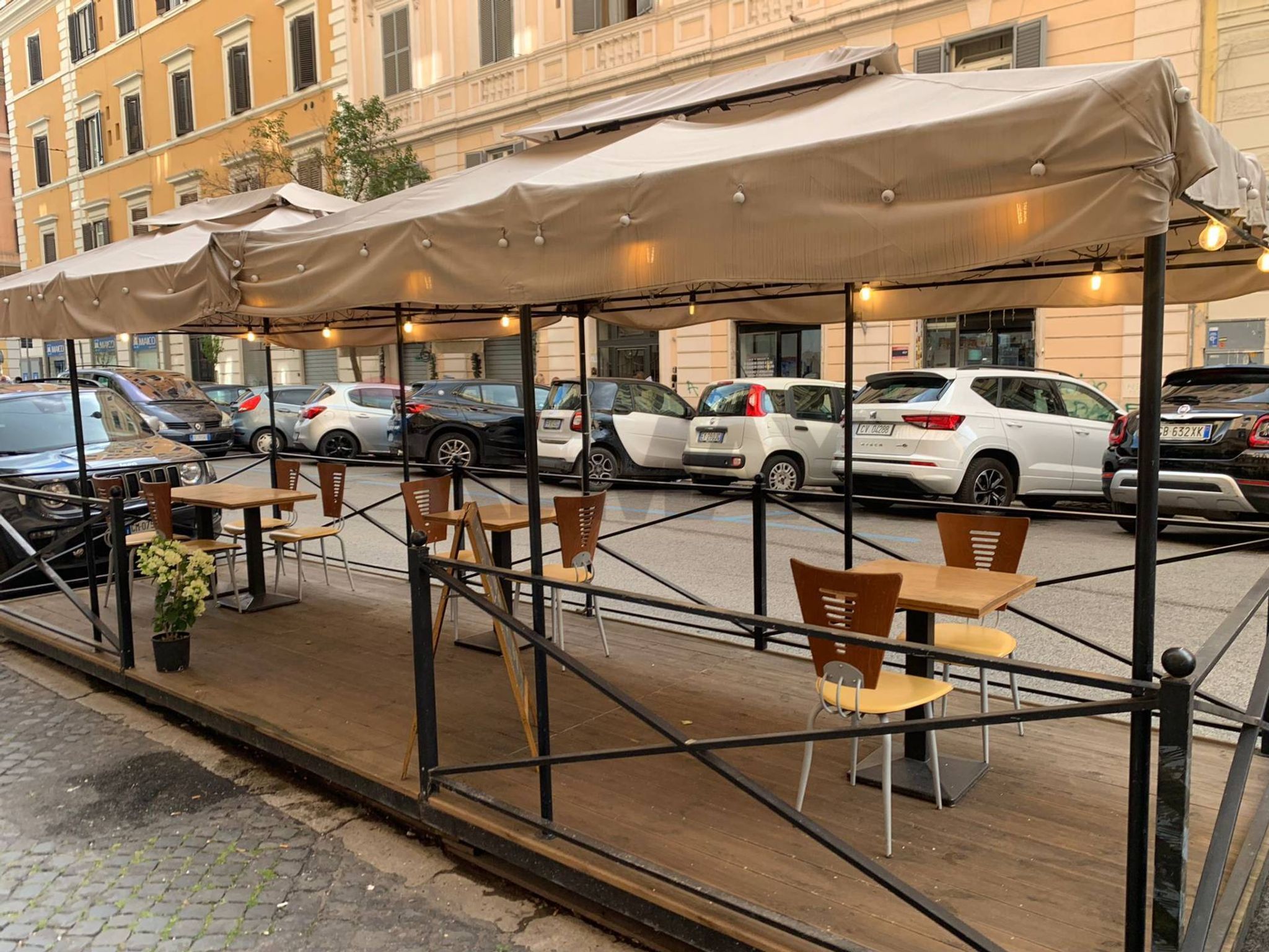 Edificio all'aperto