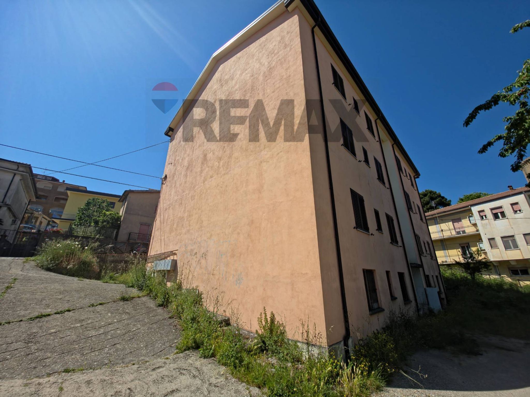 Edificio all'aperto