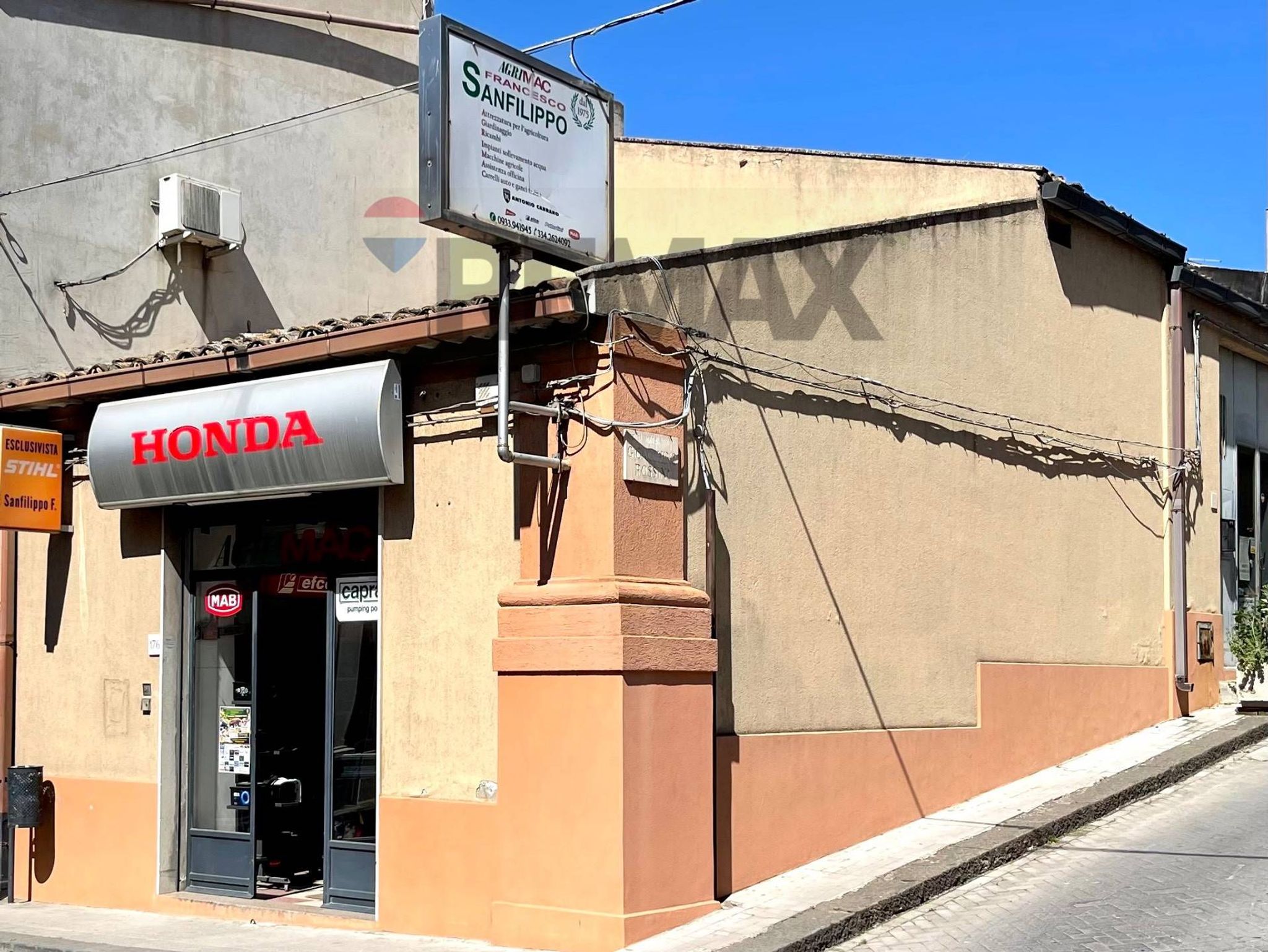 Edificio all'aperto