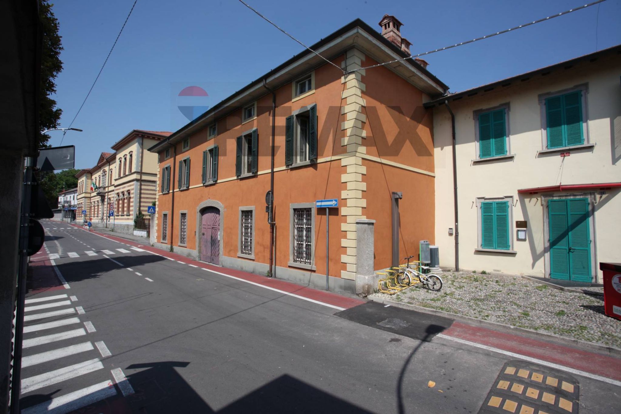 Edificio all'aperto