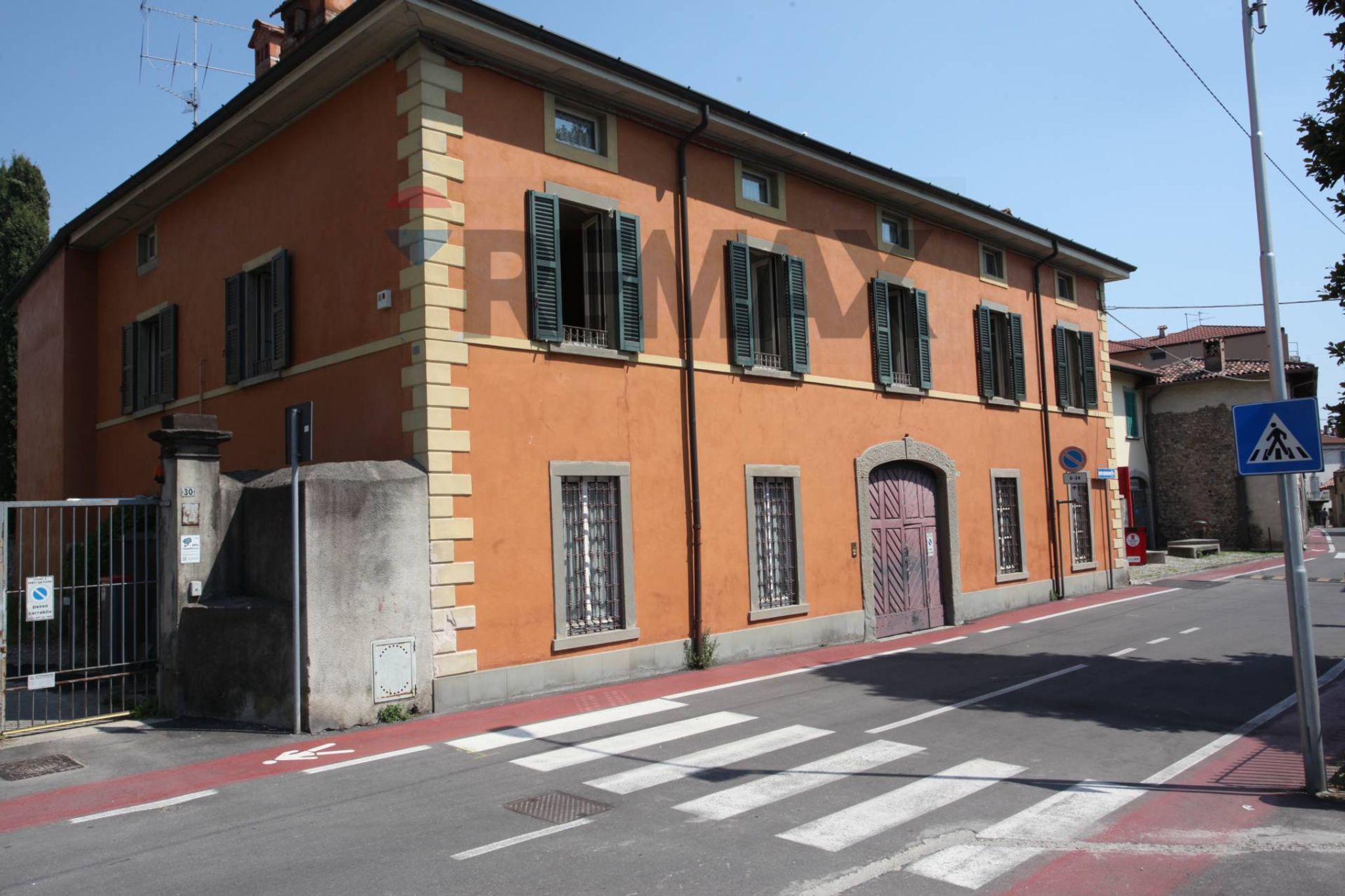 Edificio all'aperto