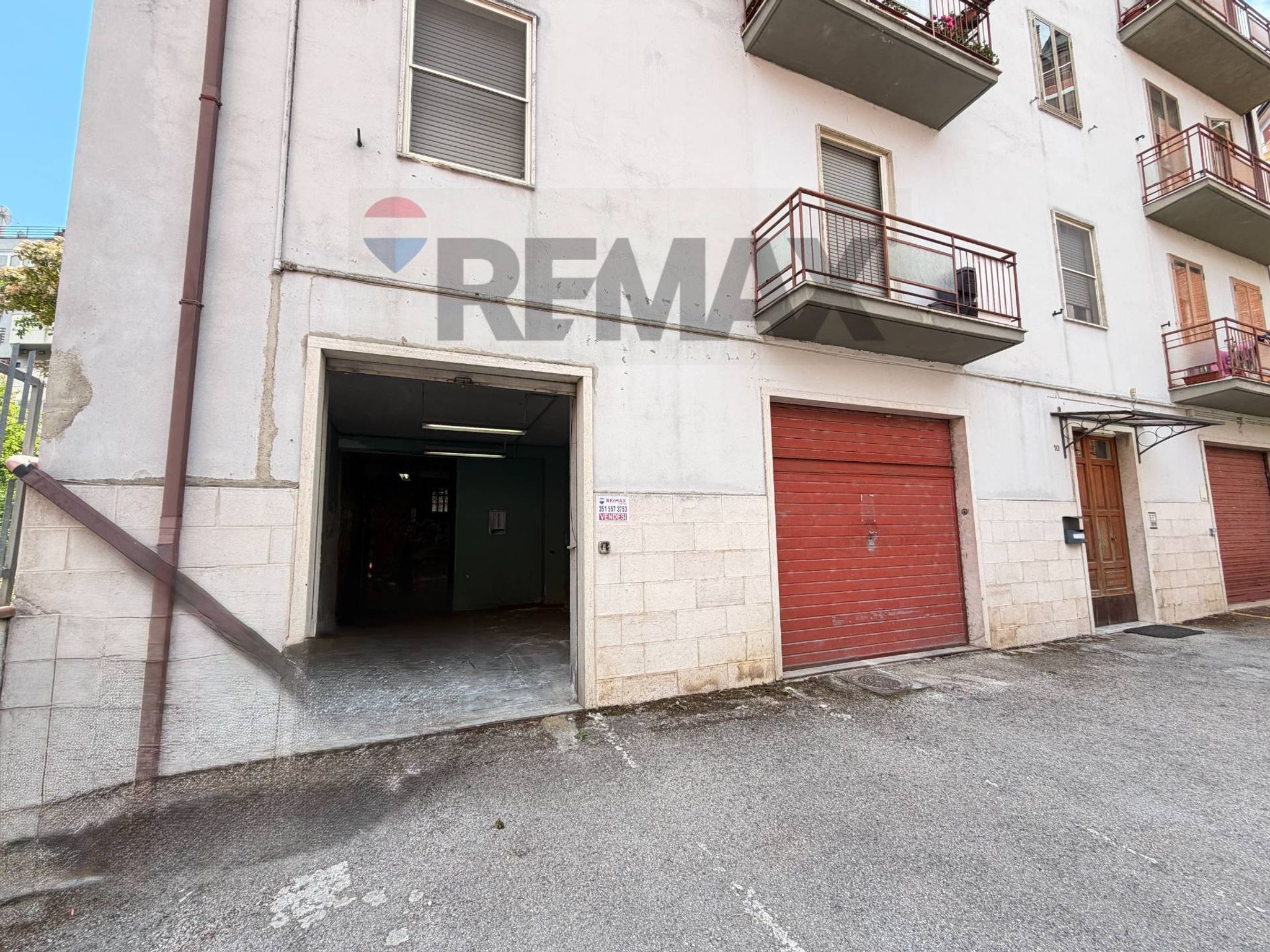 Edificio all'aperto