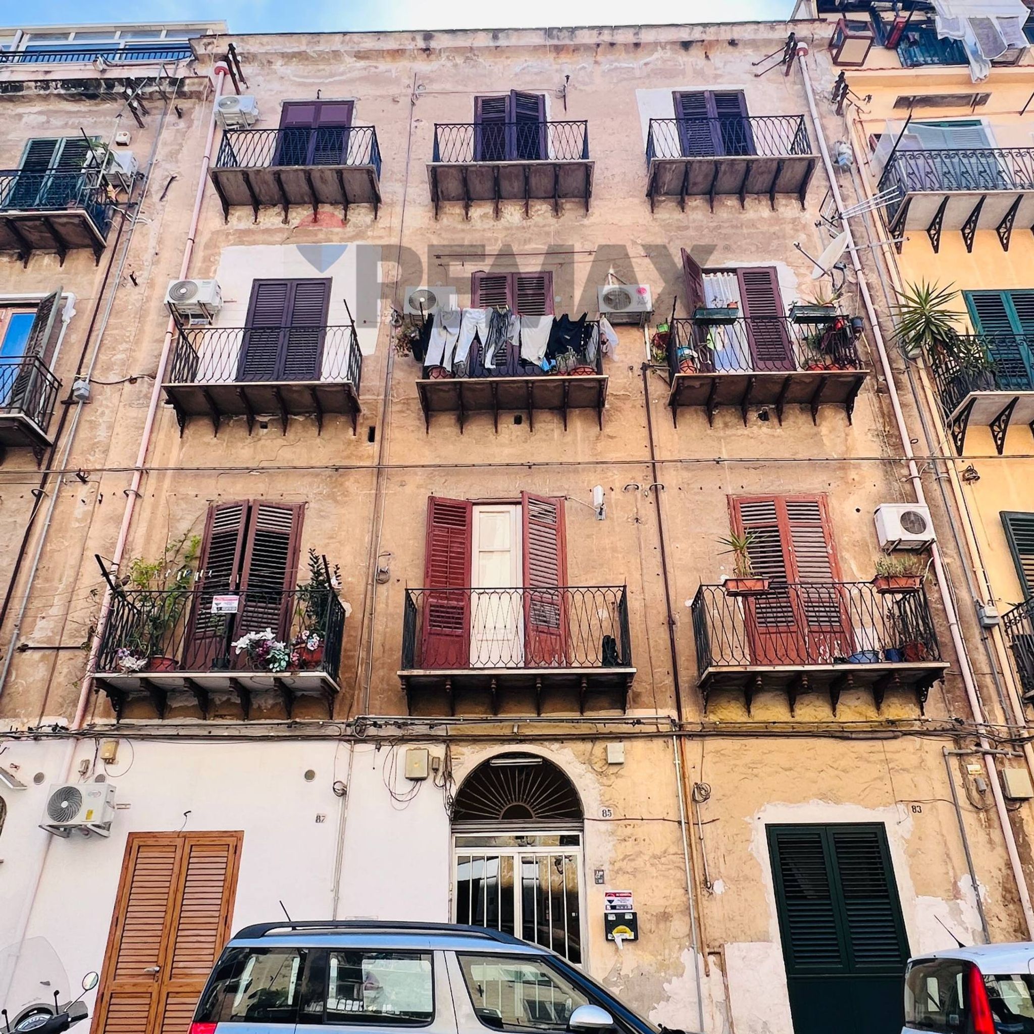 Edificio all'aperto
