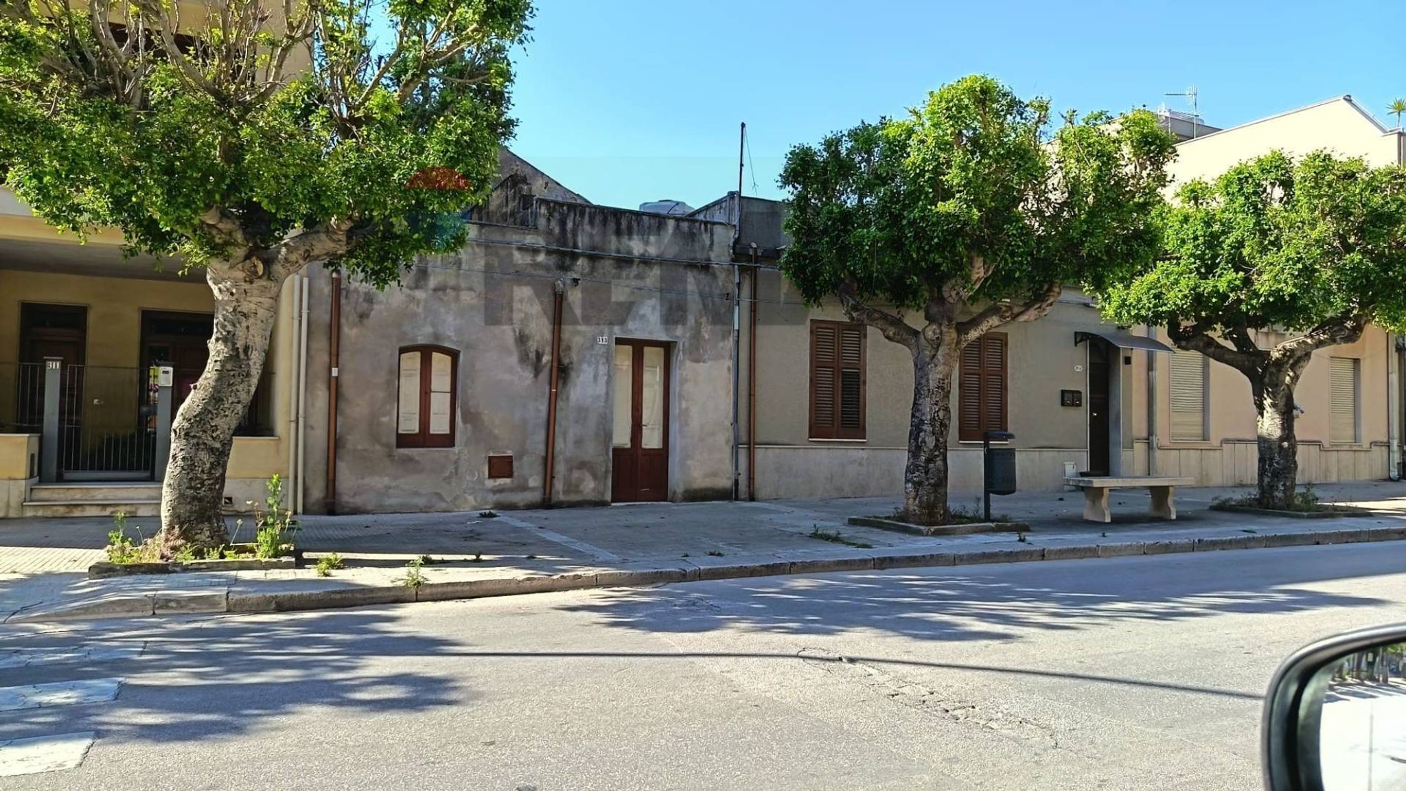Edificio all'aperto
