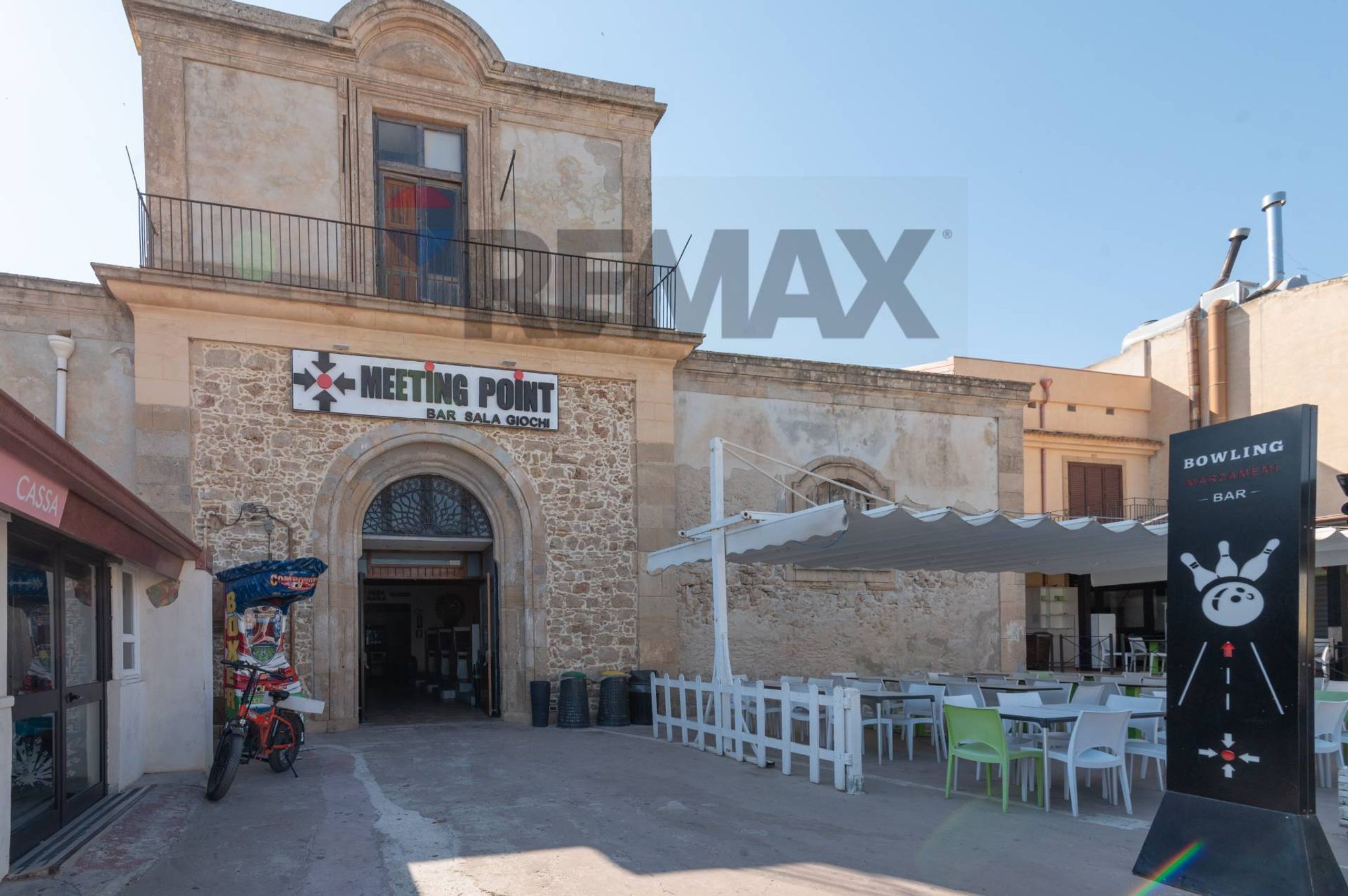 Edificio all'aperto
